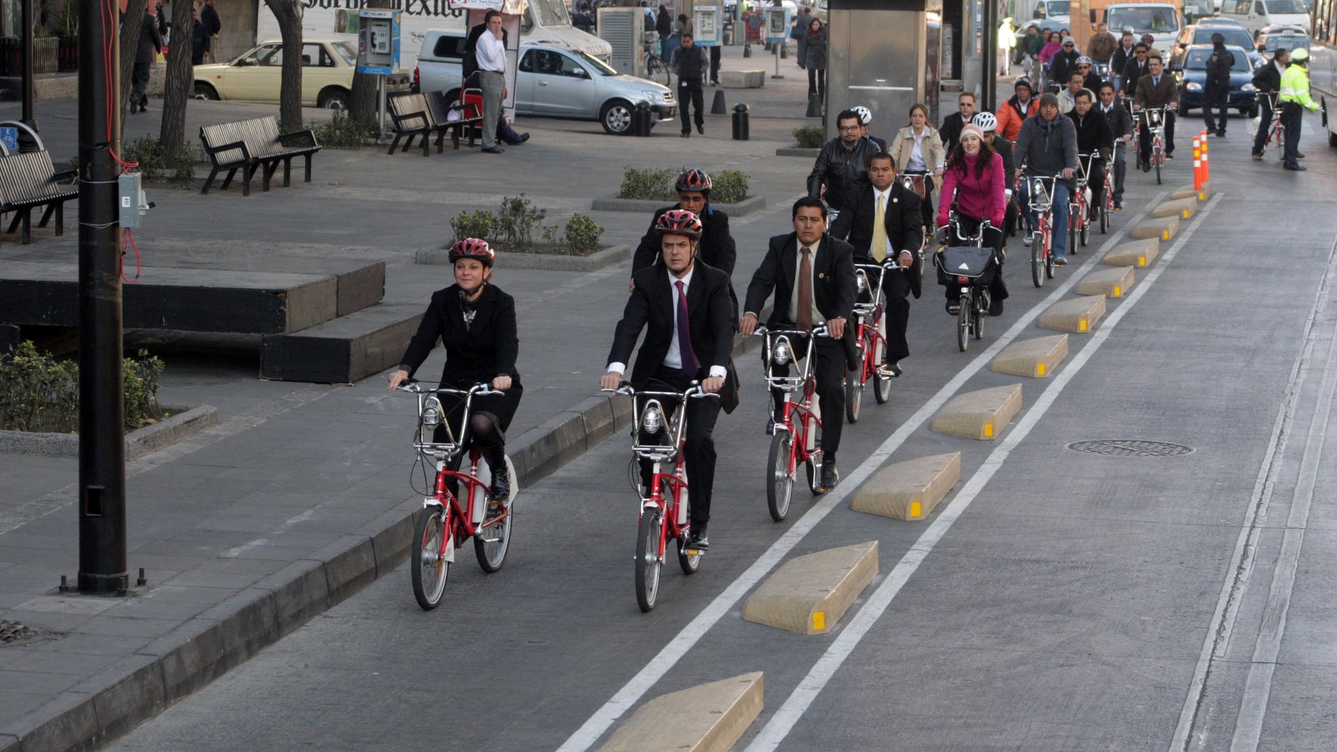 Ecobici Paseo de la Reforma's bike lane