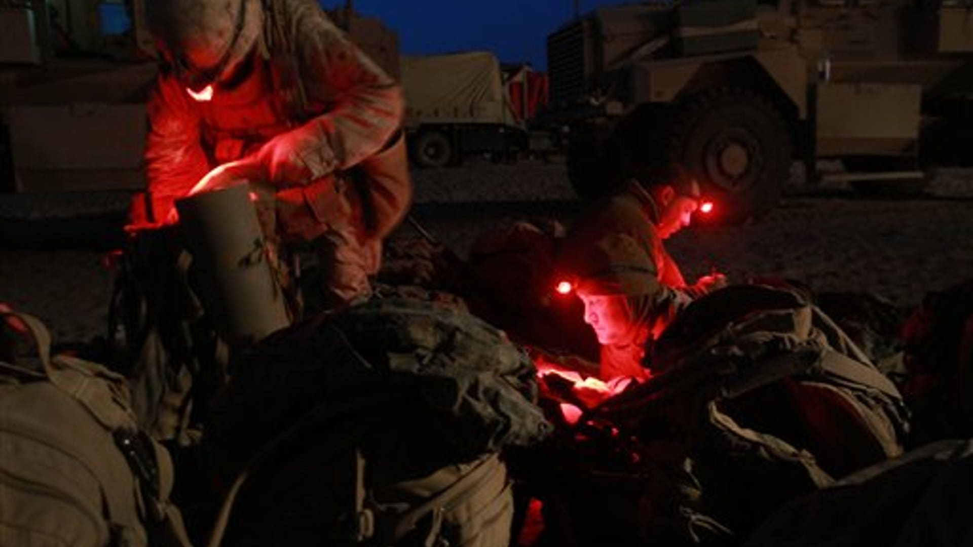 Packing_Under_Headlamps