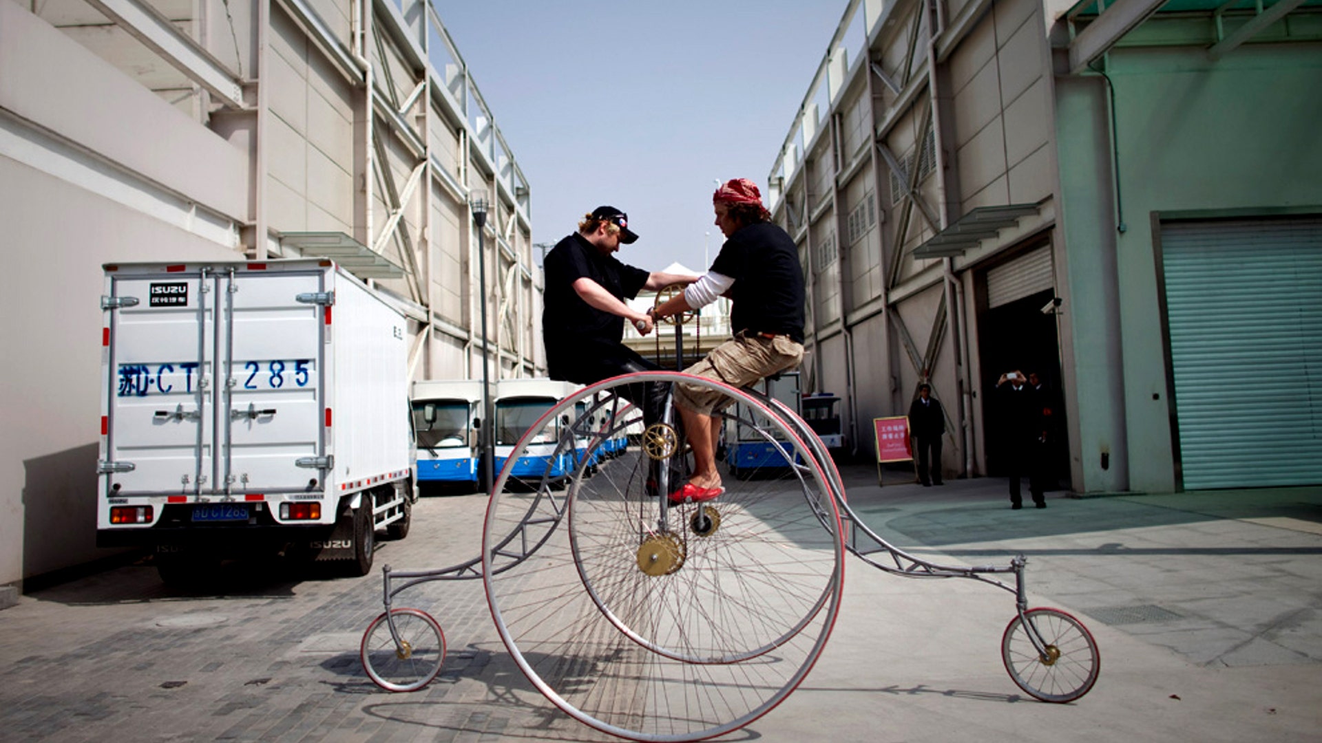 Performers_Get_Ready