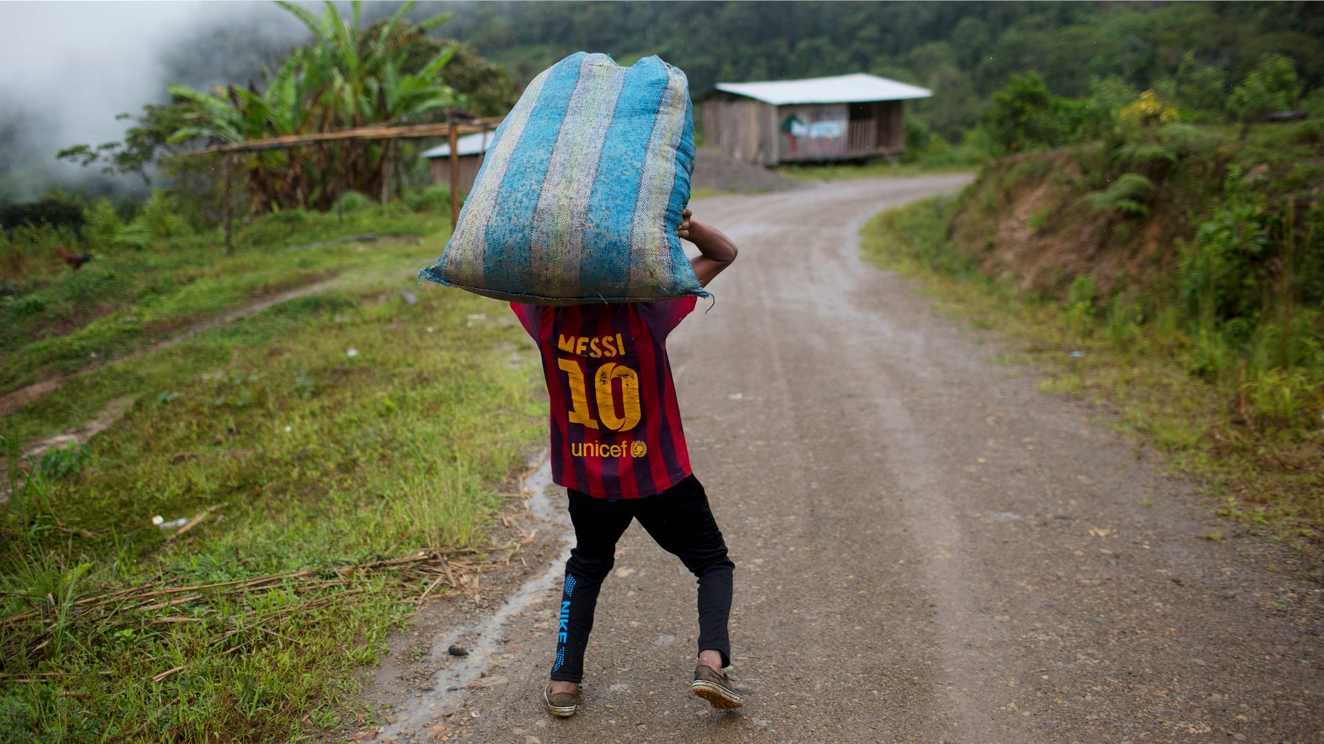 Peru_Cocaine_Backpack_Garc_15_