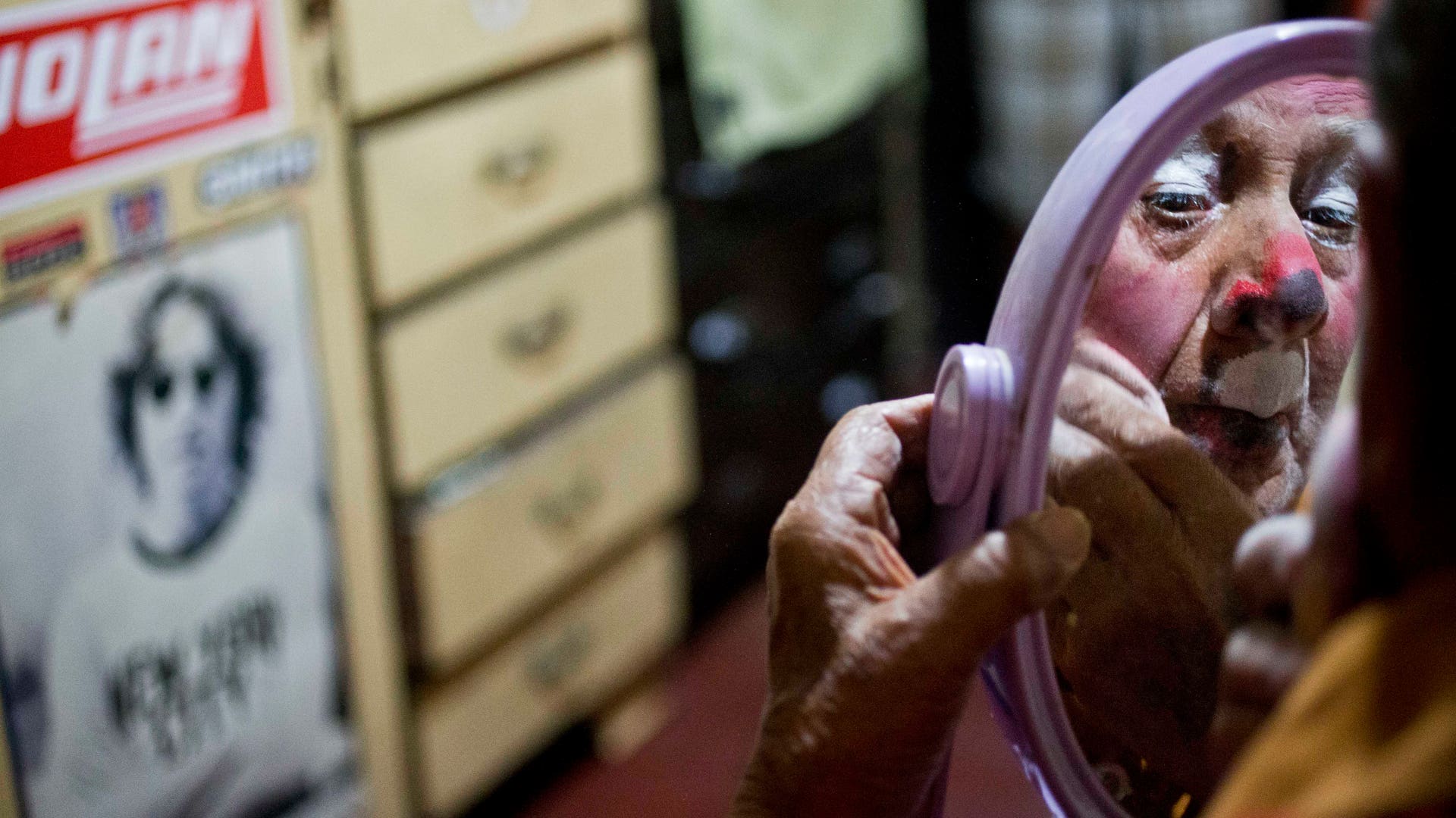 Peru_Oldest_Clown__4_