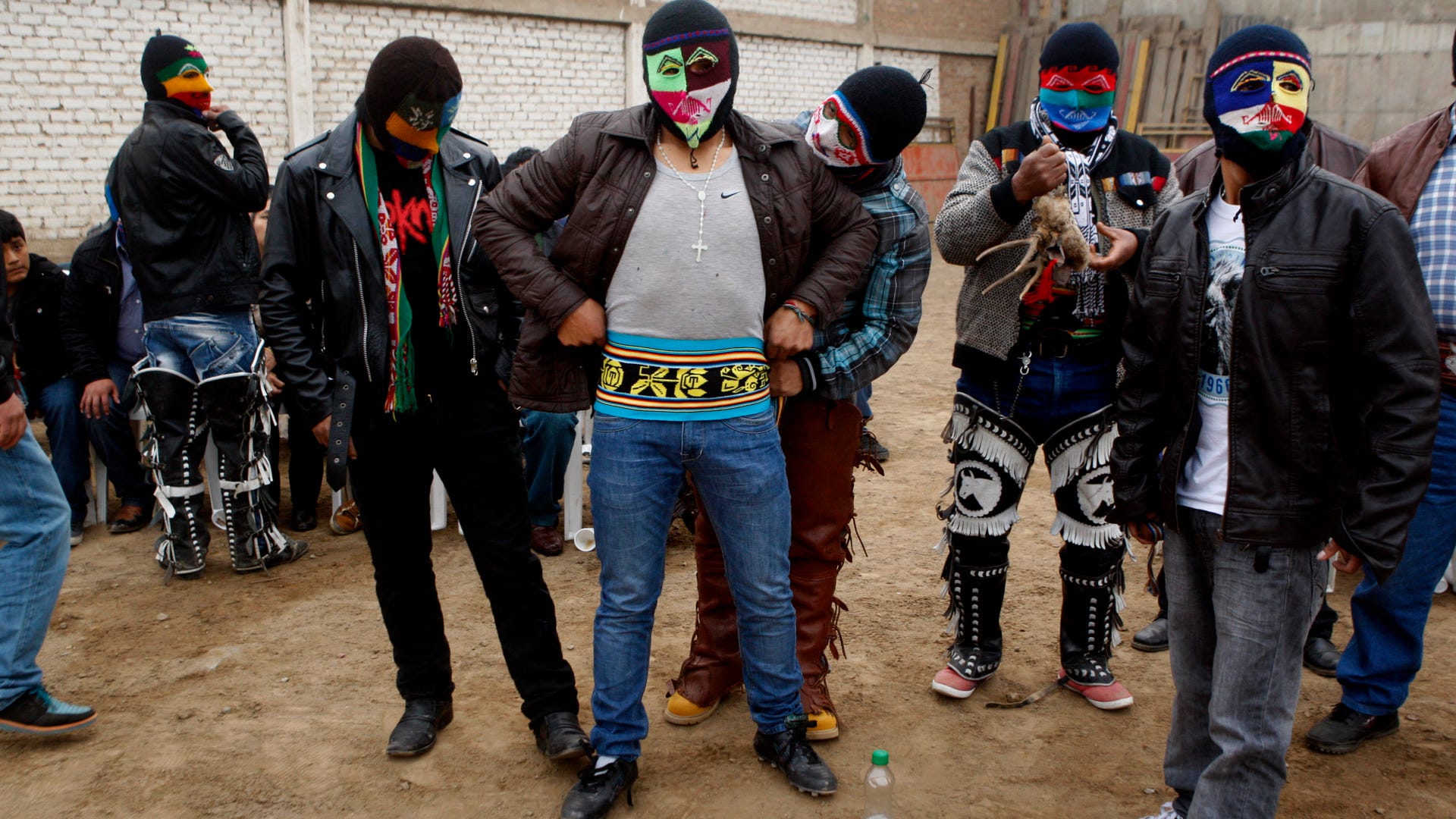 Peru_Ritual_Fighting__Grat__2_