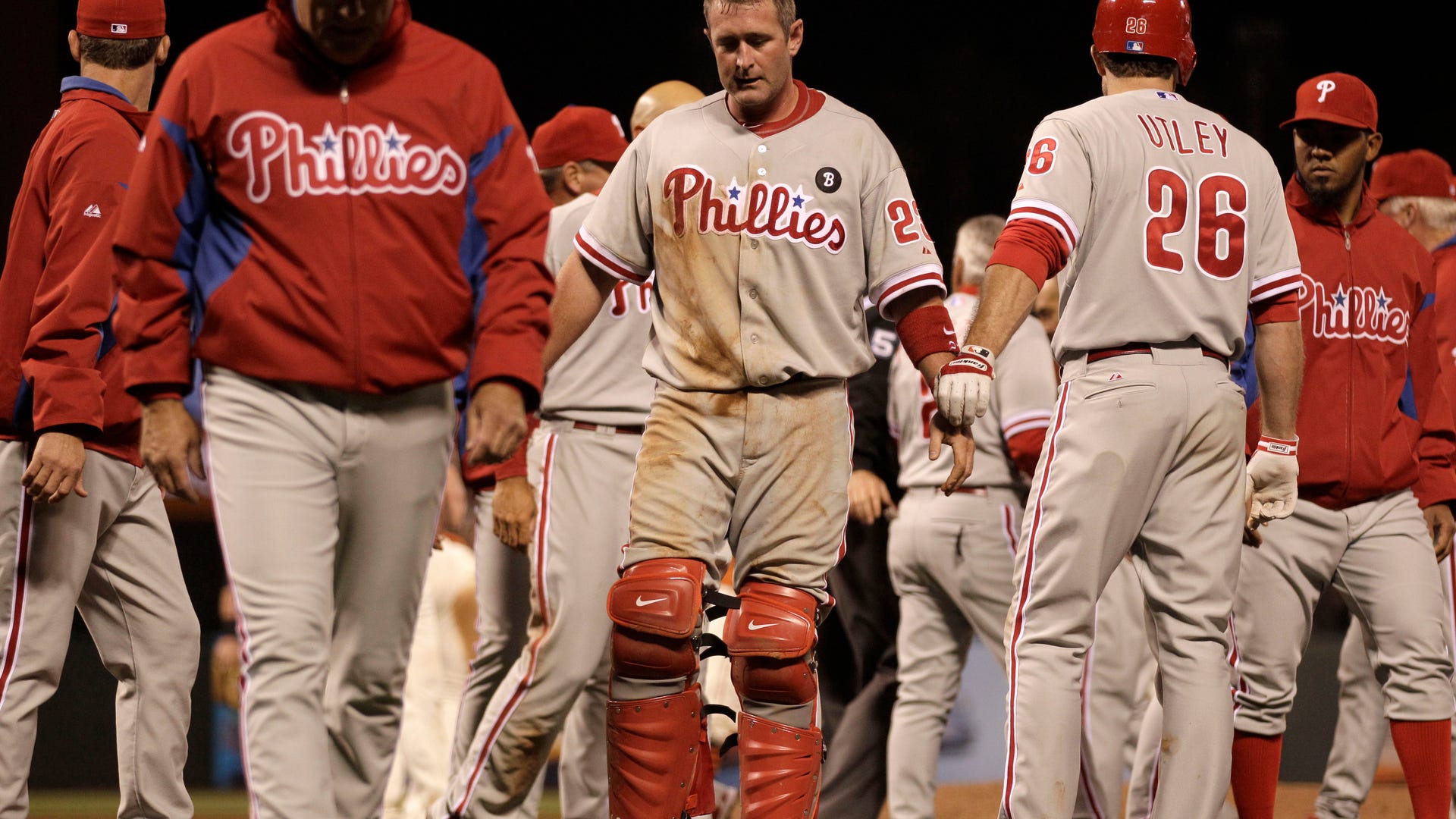 Phillies Giants Baseball brawl- walk away