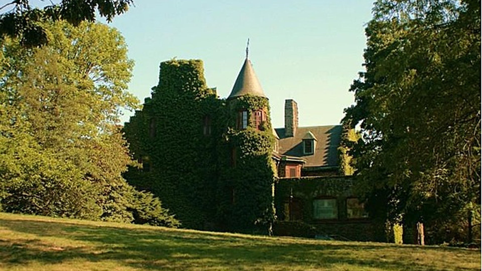 Piermont_Front_Exterior