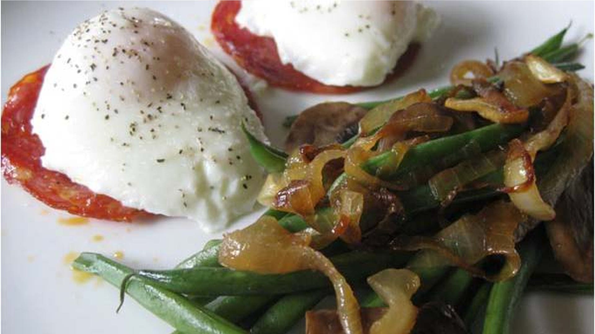 Poached_Eggs_1