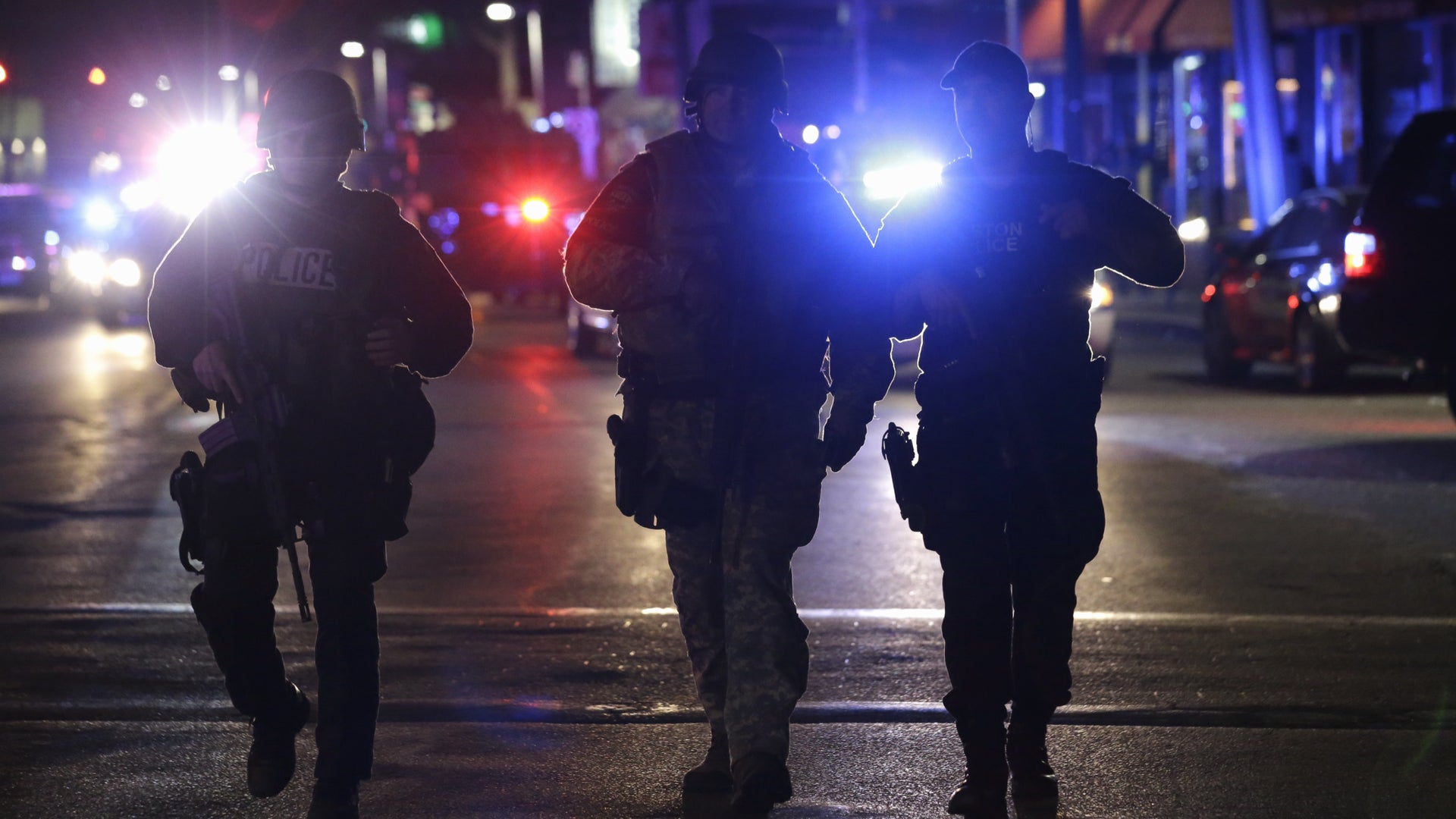 Police_Converge_Mass_Vros__10_