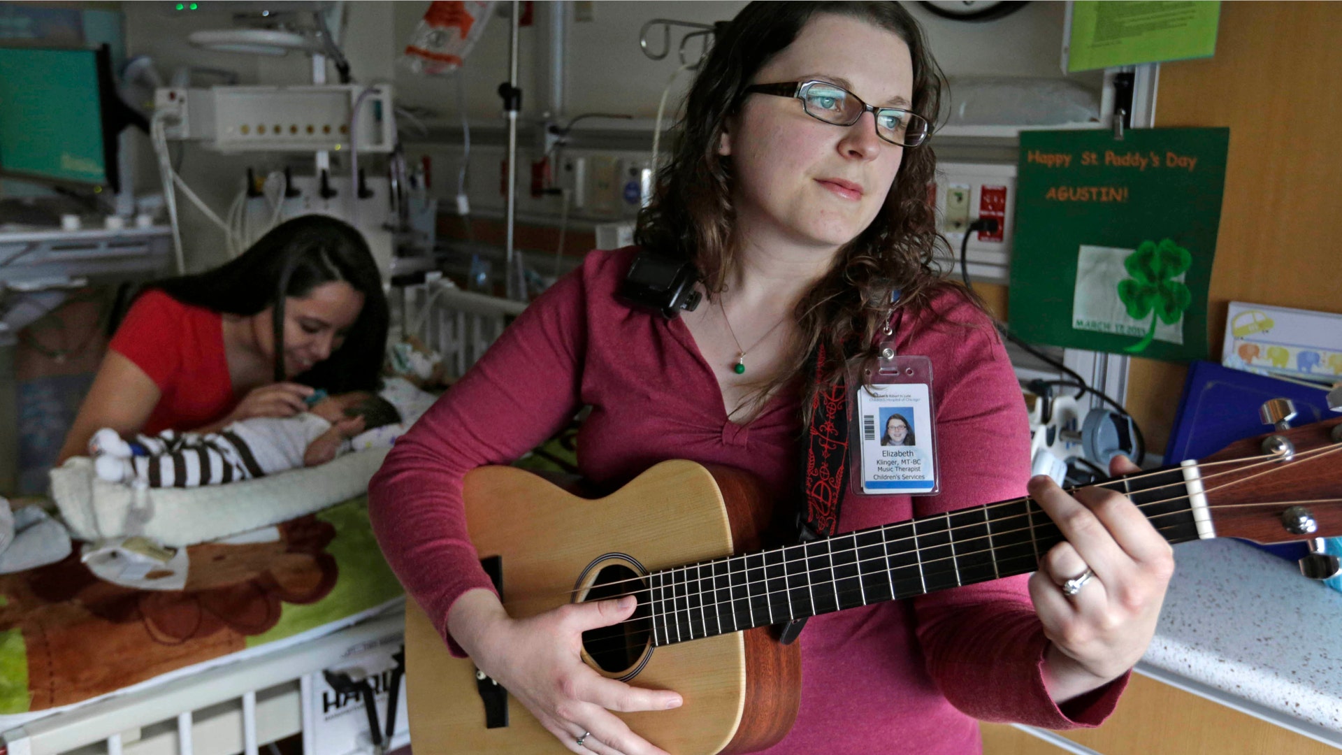 Preemie_Music_Therapy_3