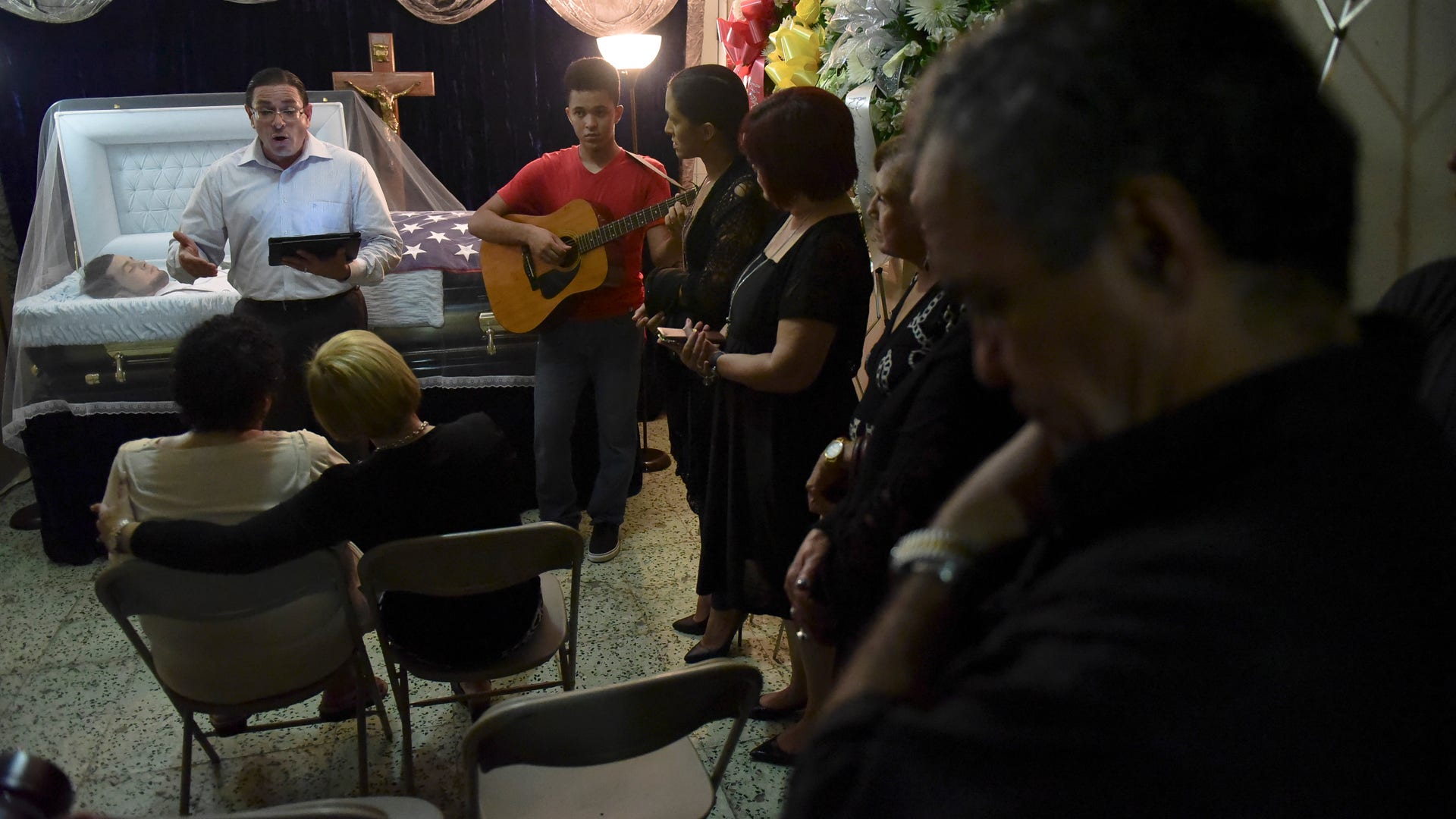 Puerto_Rico_Night_Clu_Vros