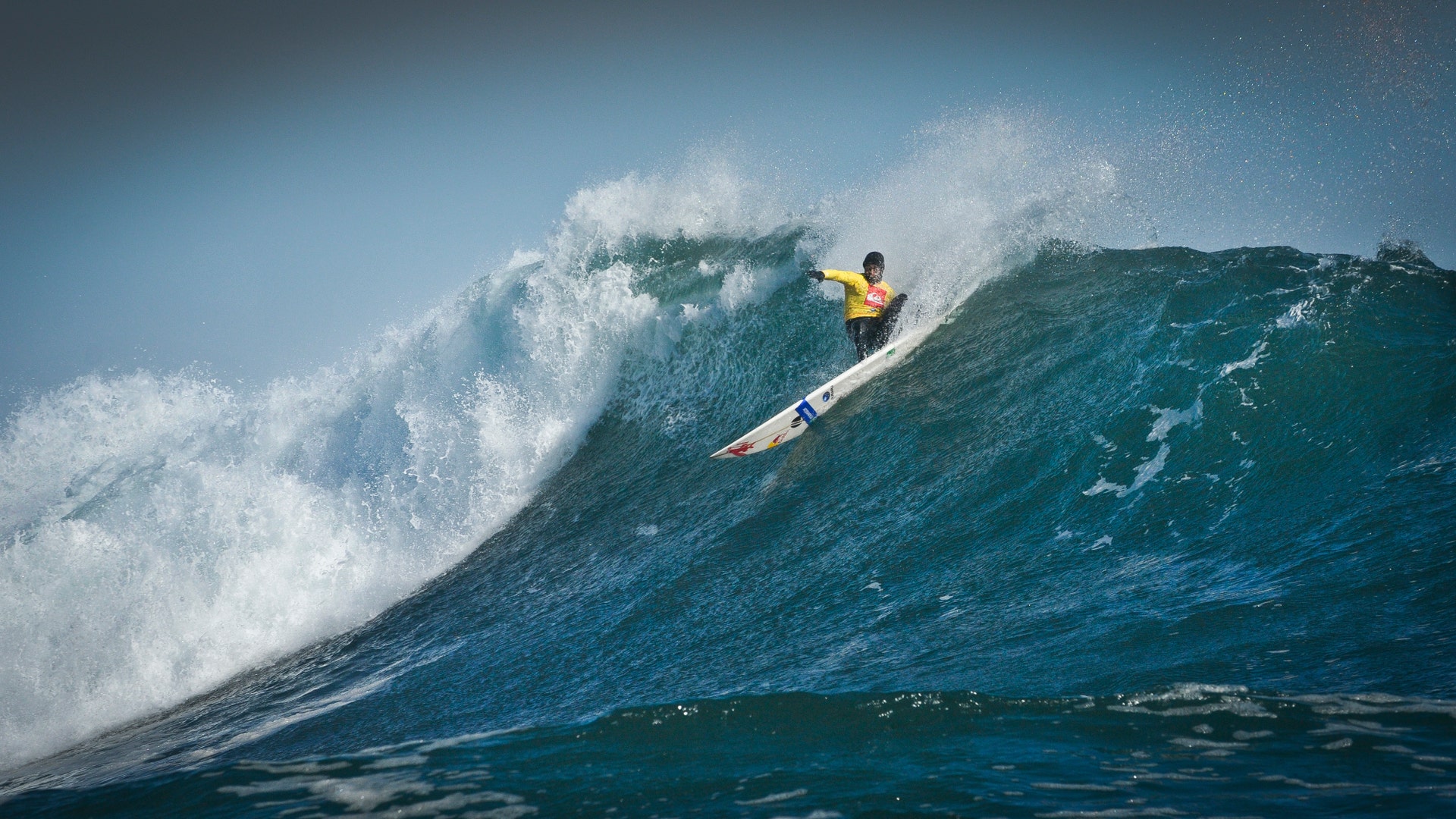 Red_Bull_Surfing__33_