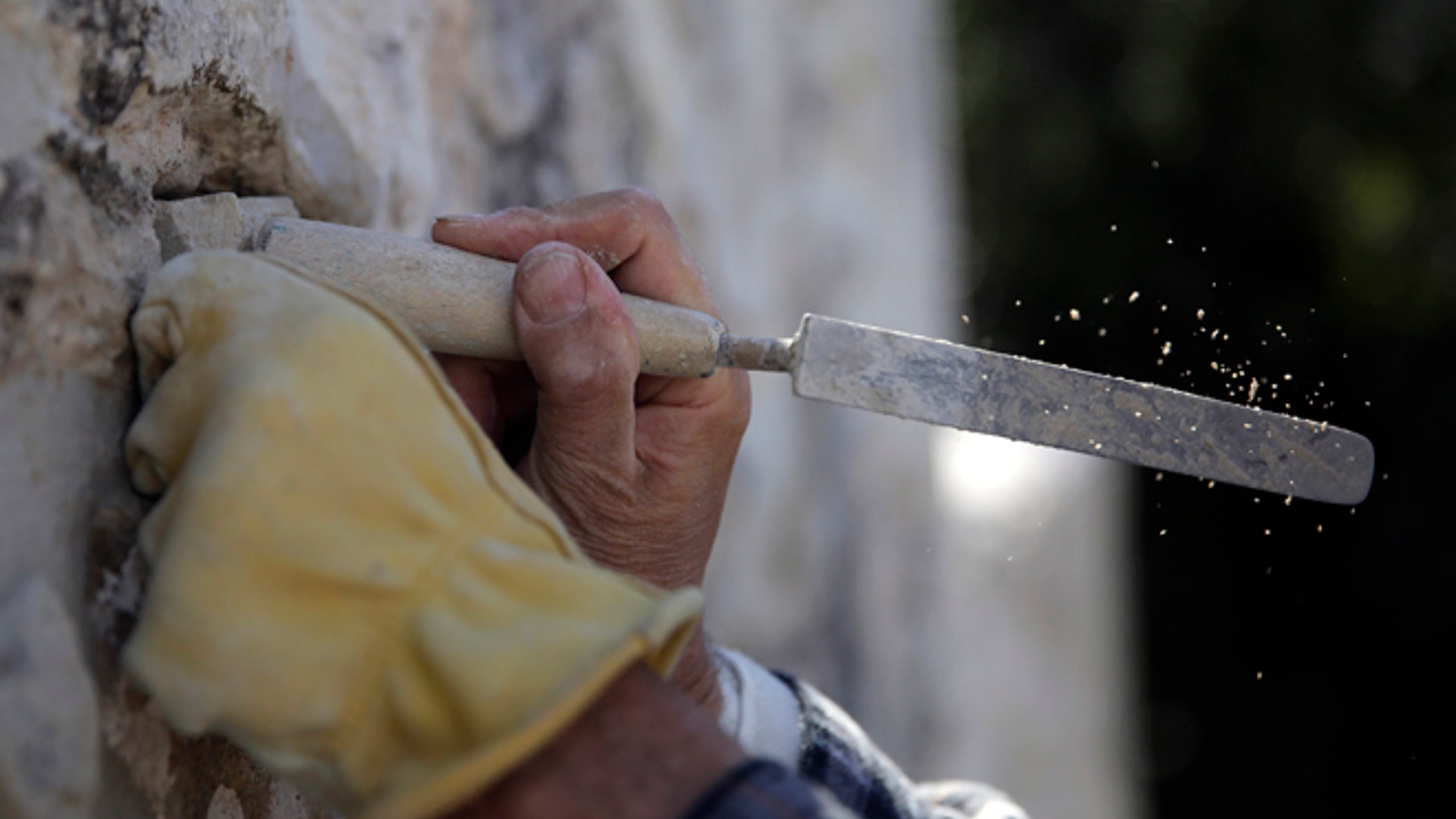 Restoring_Alamo_Latino_3
