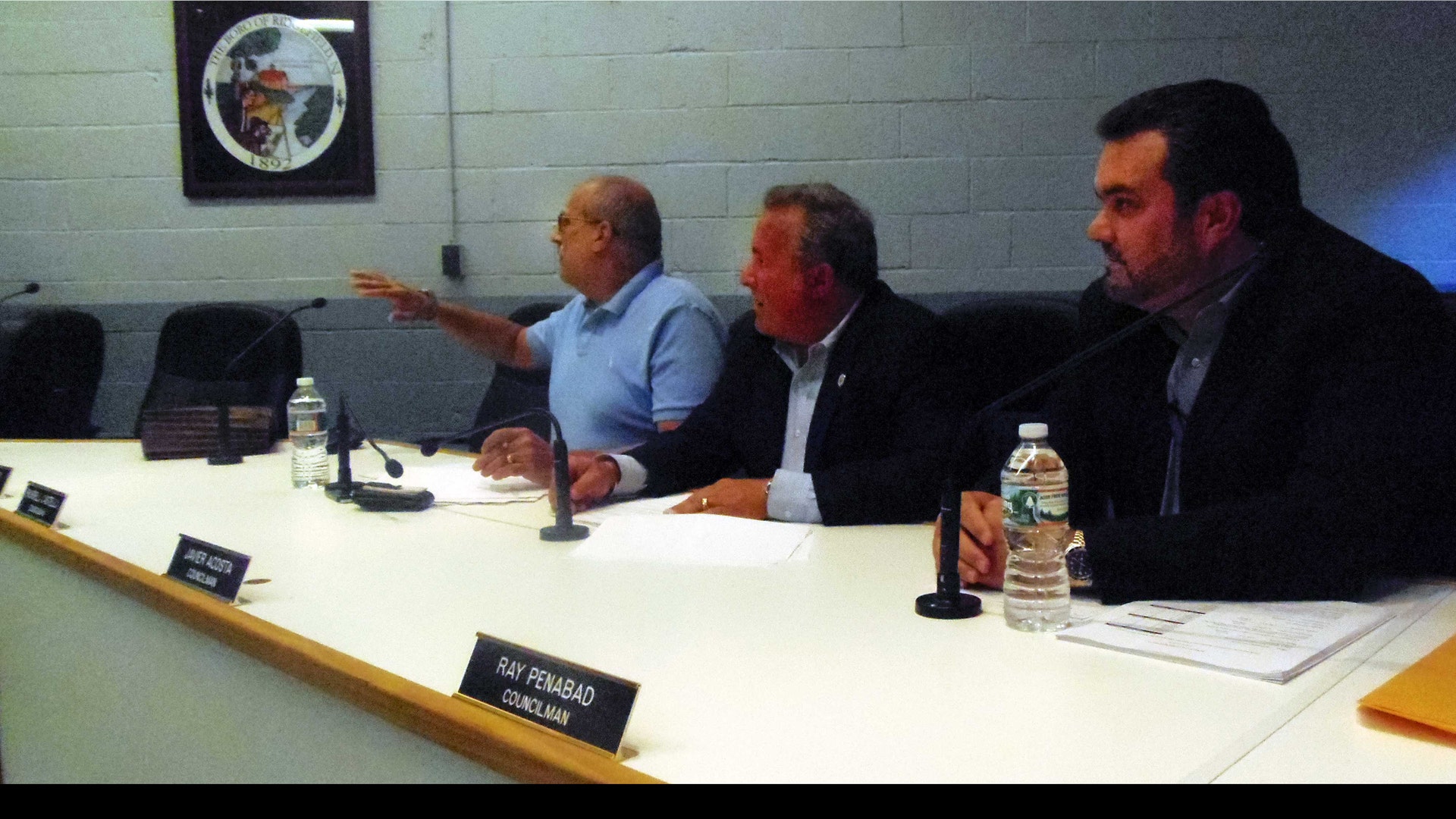 Ridgefield_Council_Side_Shot