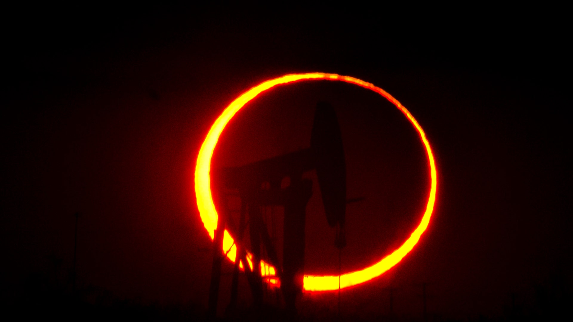 Ring_Of_Fire_Eclipse__stephanie_mcneal_foxnews_com_7