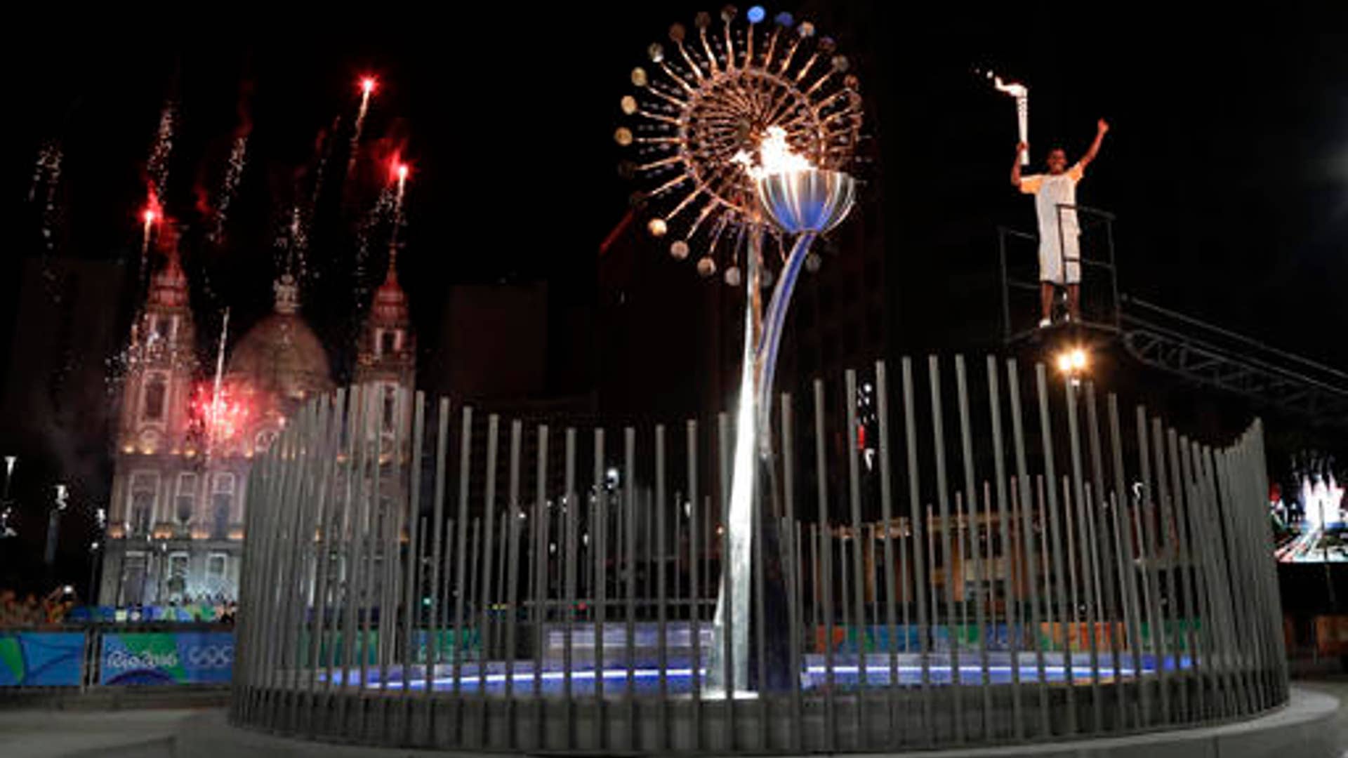 Rio_opening_ceremonies_torch