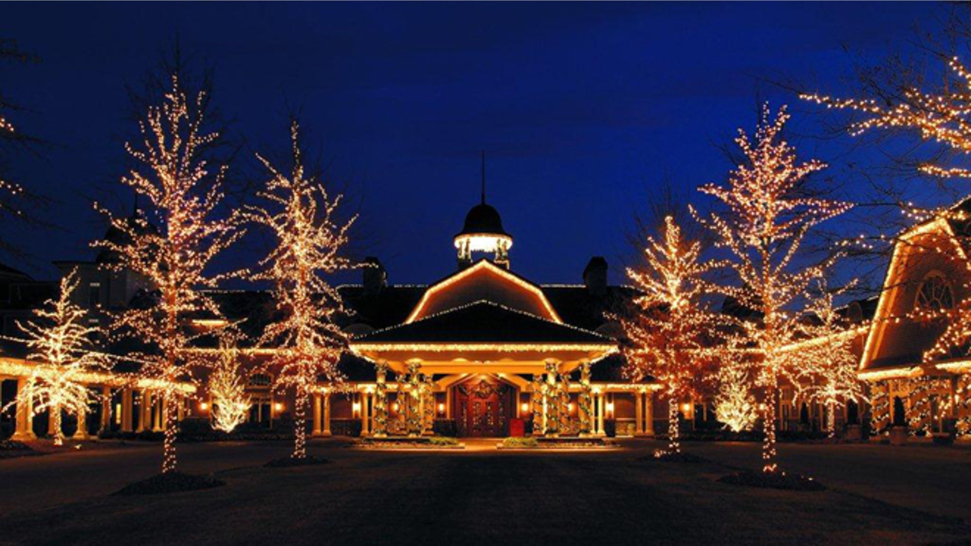 RitzCarltonLodge_Holidays