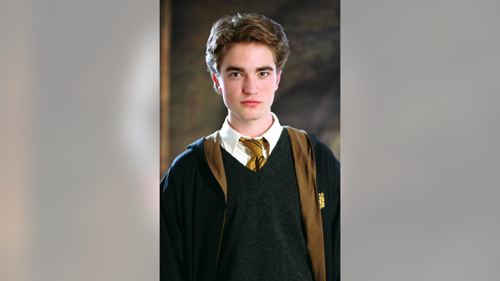 Robert_Pattinson_sluhgfd