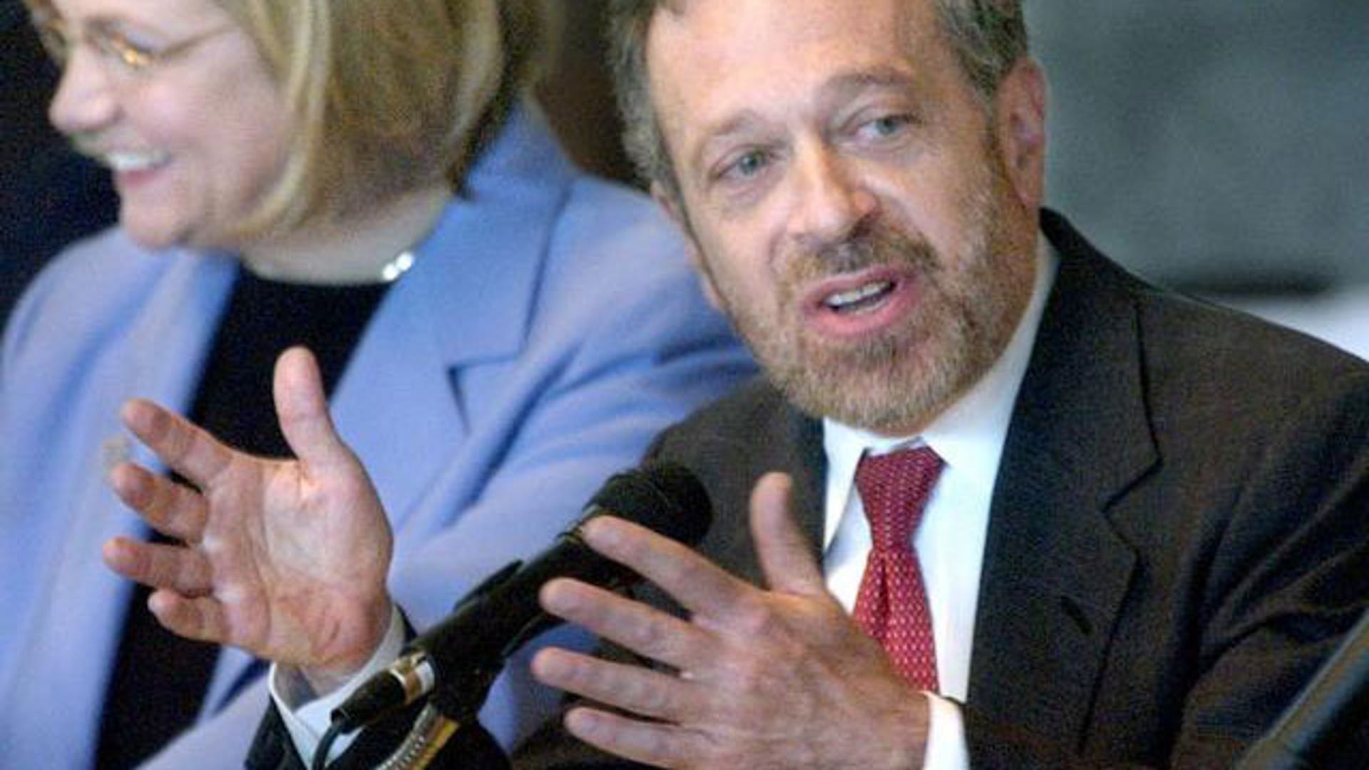 Robert Reich: Pick fights, connect the dots on economy
