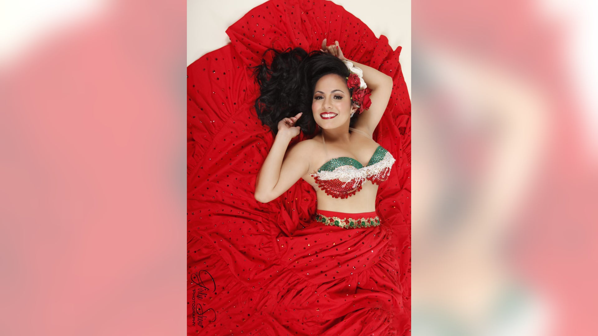 Ruby_Champagne_Girlie_Show