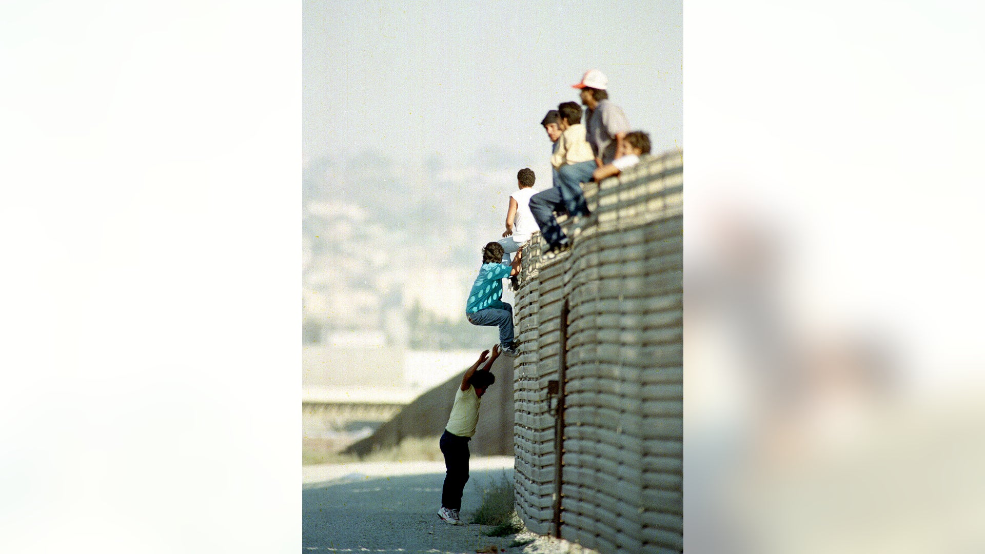 San_Diego_border__4_