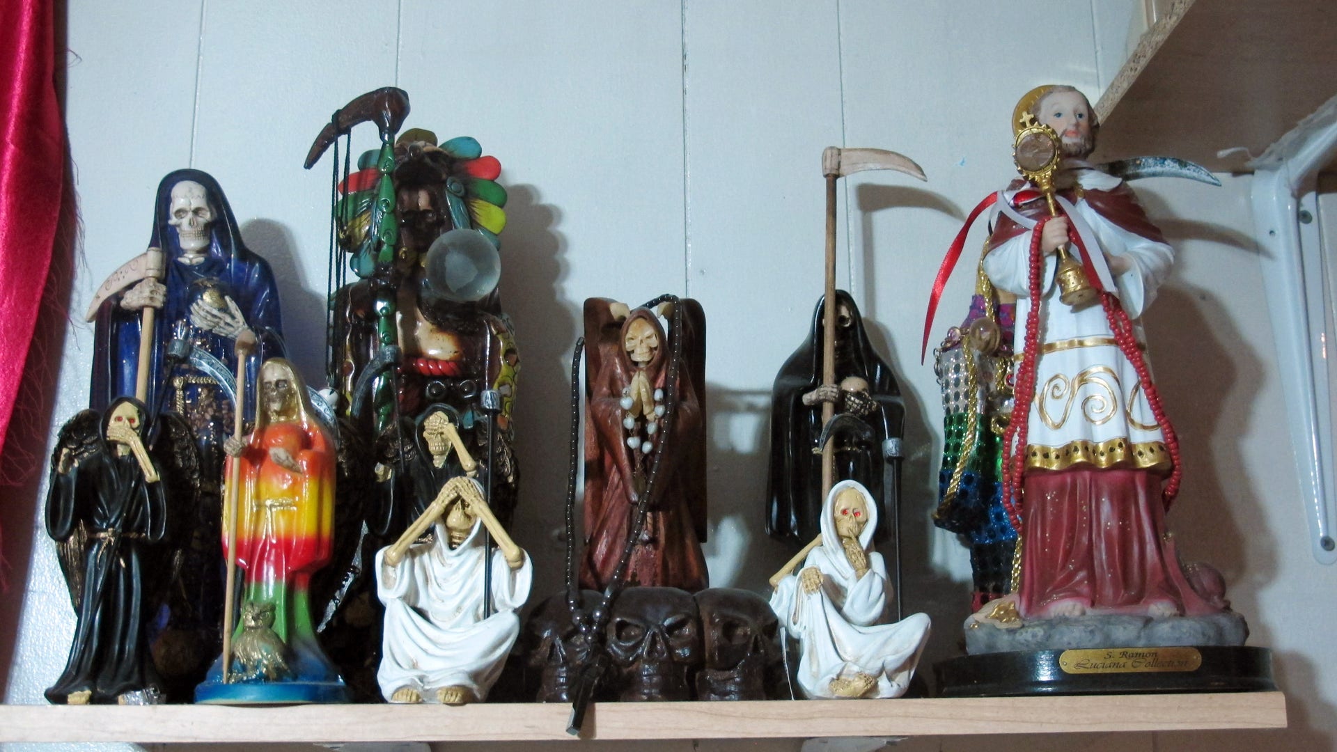 Santa_Muerte_Cult_Boo_Garc__3_