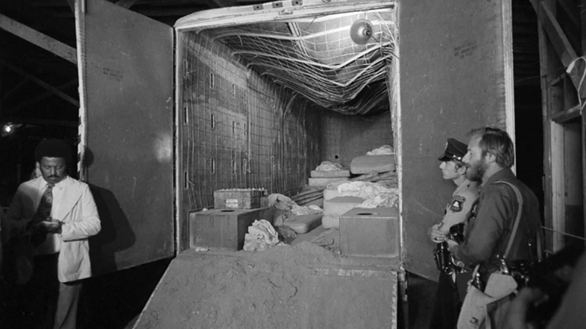 School_Bus_Hijacking_2