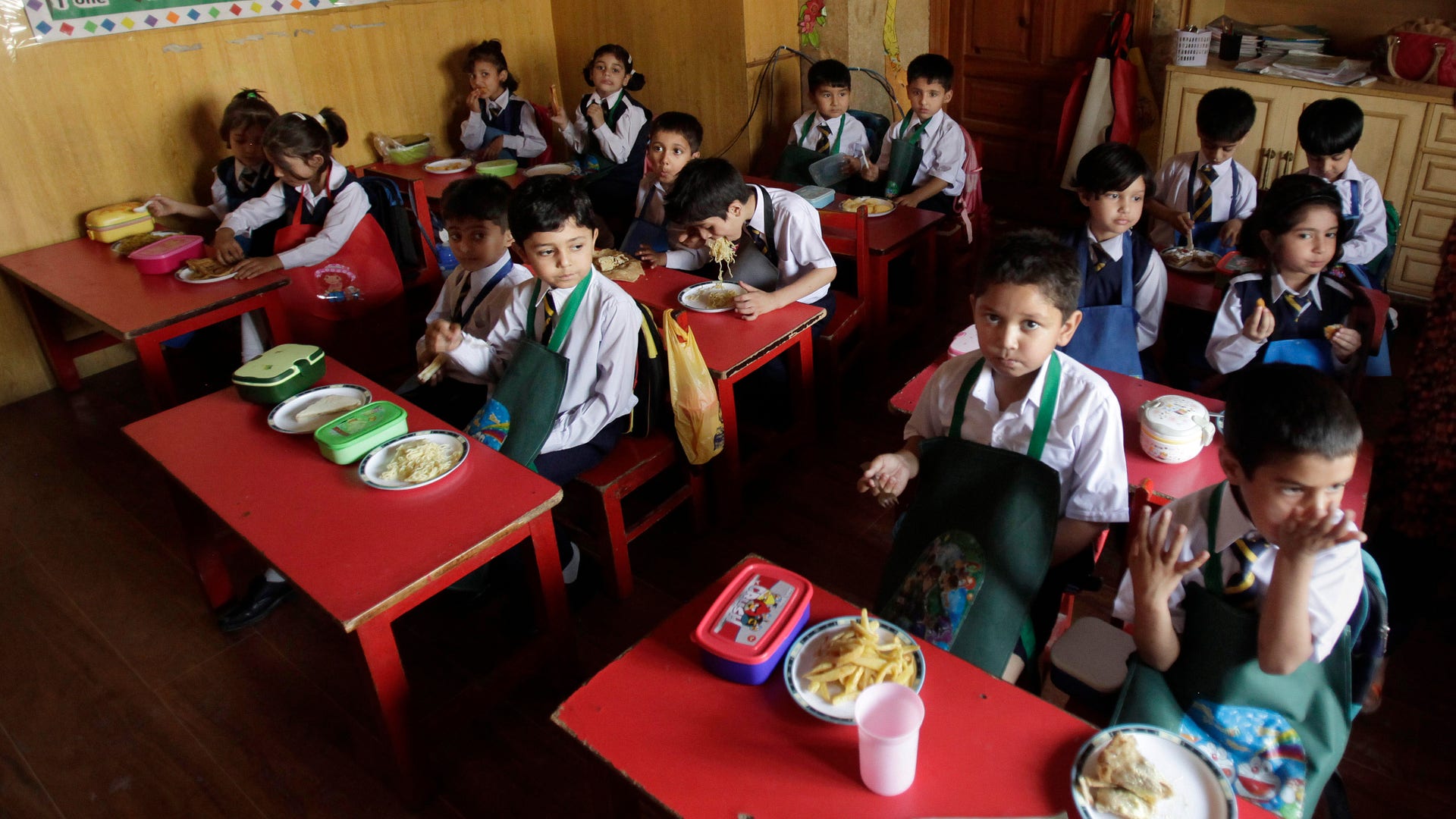 School_Lunch_World__18_