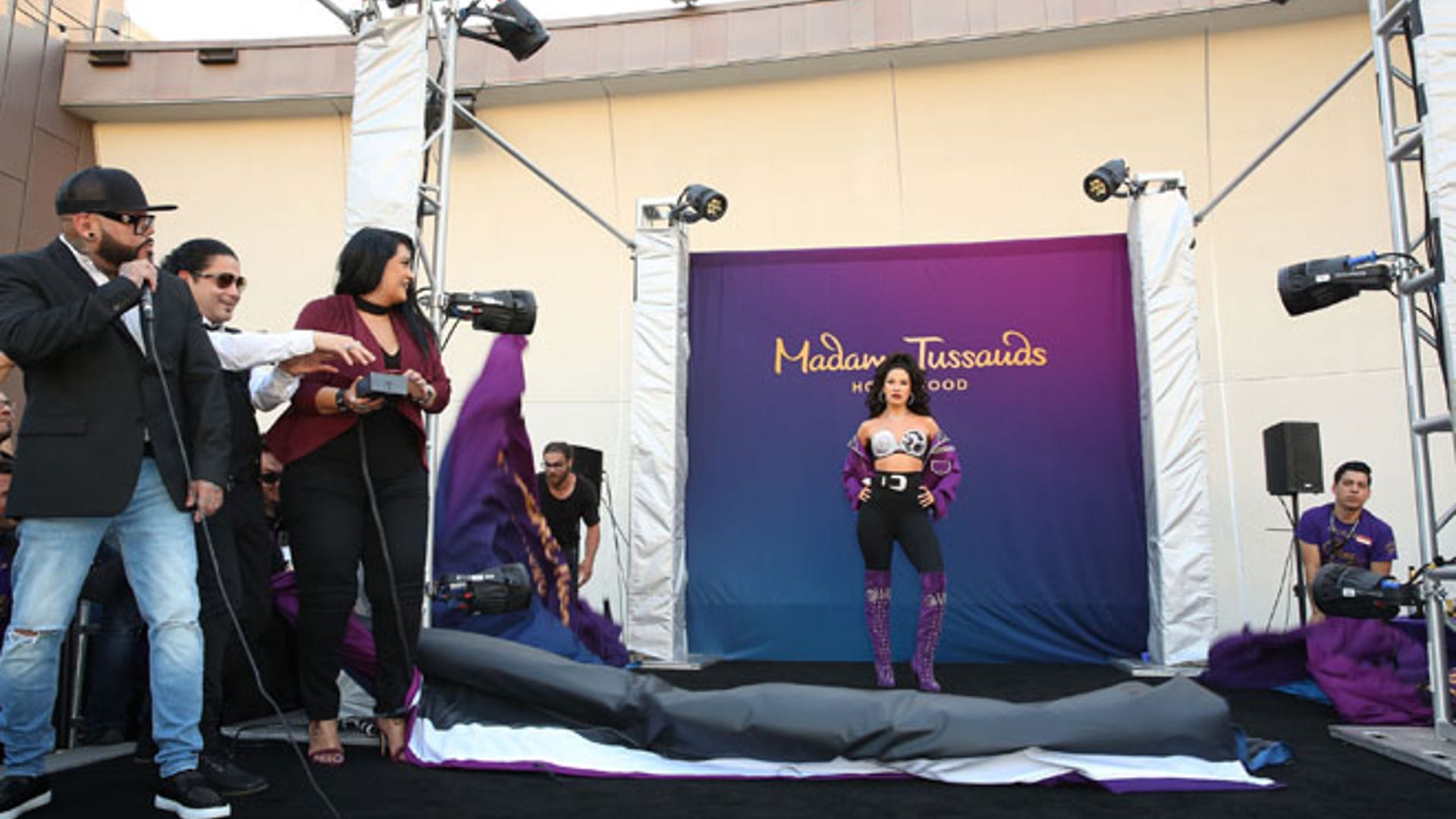 Selena_Q_Madame__10_