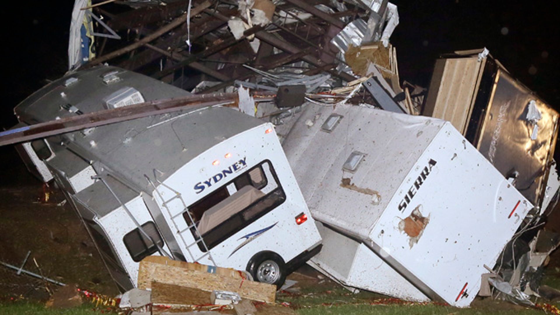 Tornadoes tear through central US