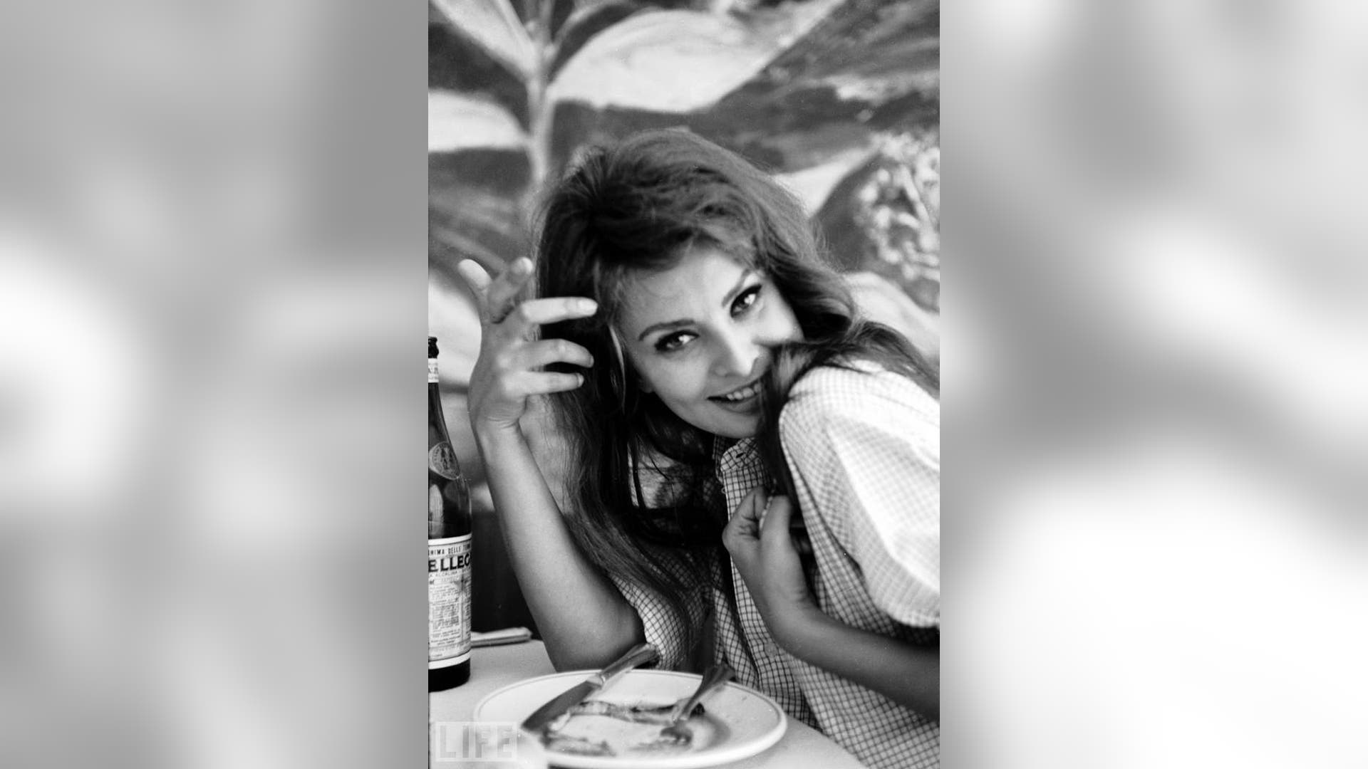 Sexiestmega_watermark_51035003