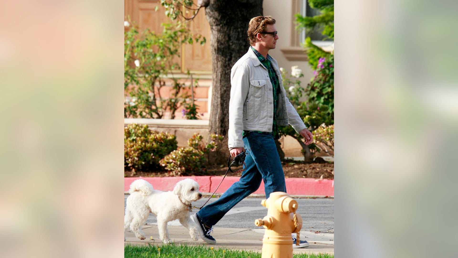 Simon_Baker_jj