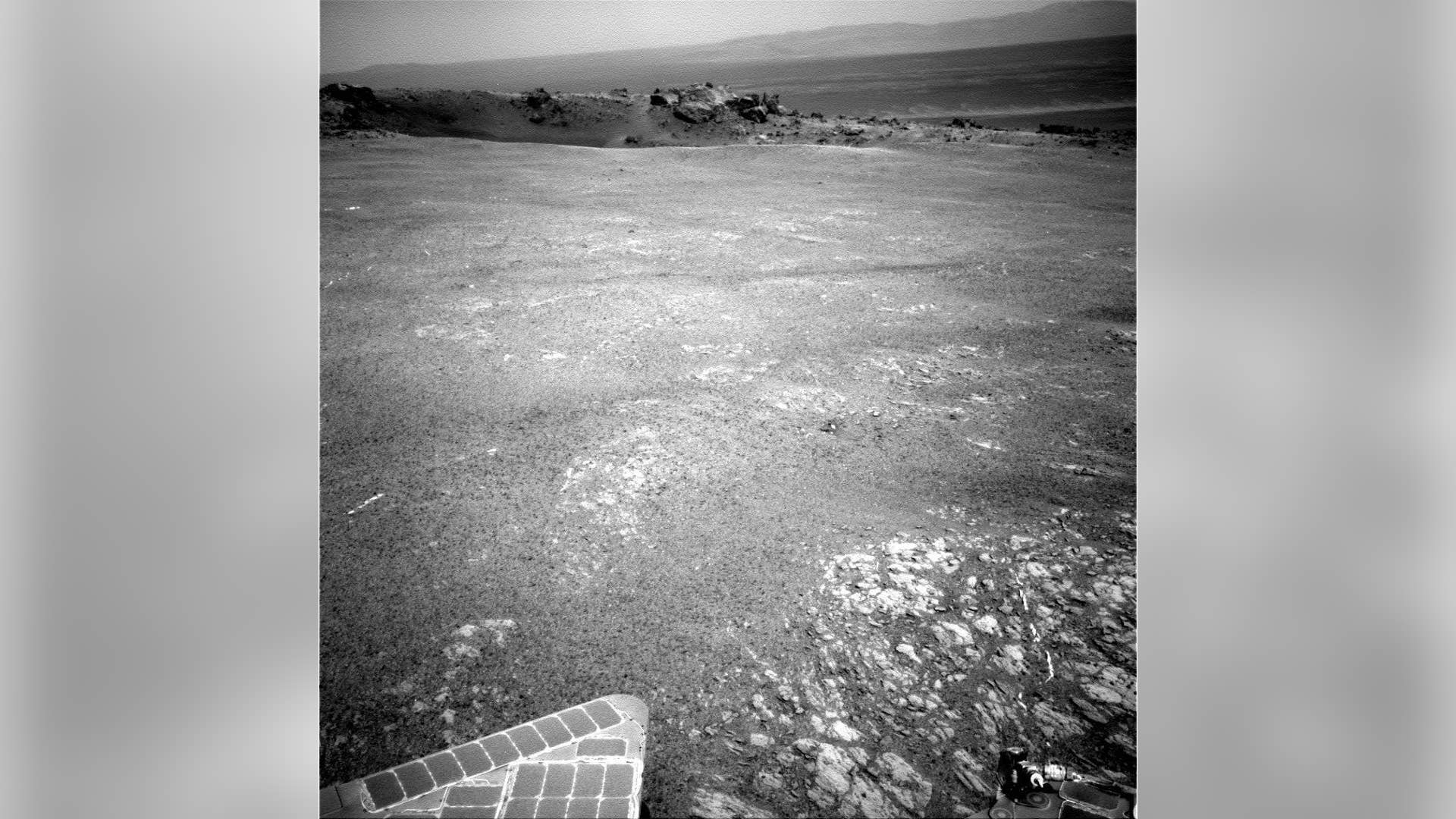 Small_Odyssey_Crater_on_Rim_of_Huge_Endeavour_Crater