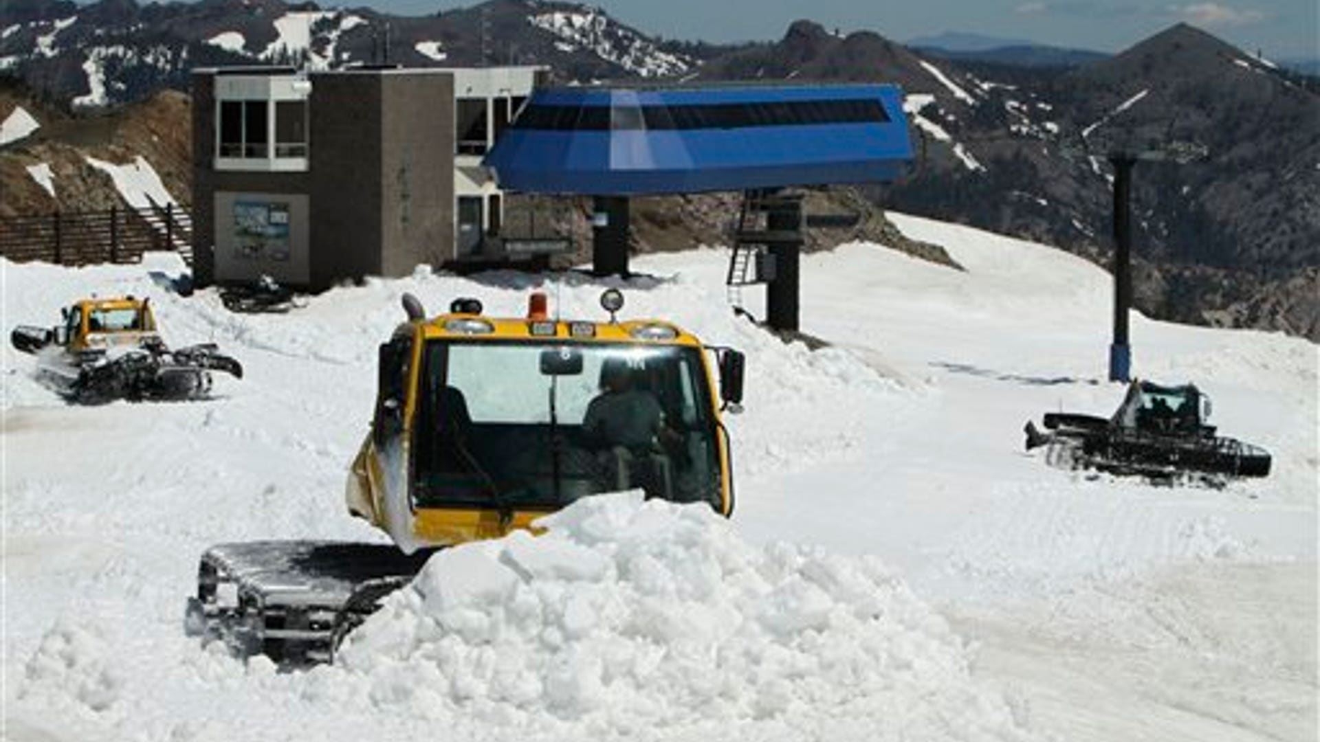 Snowbound_Fourth__6_