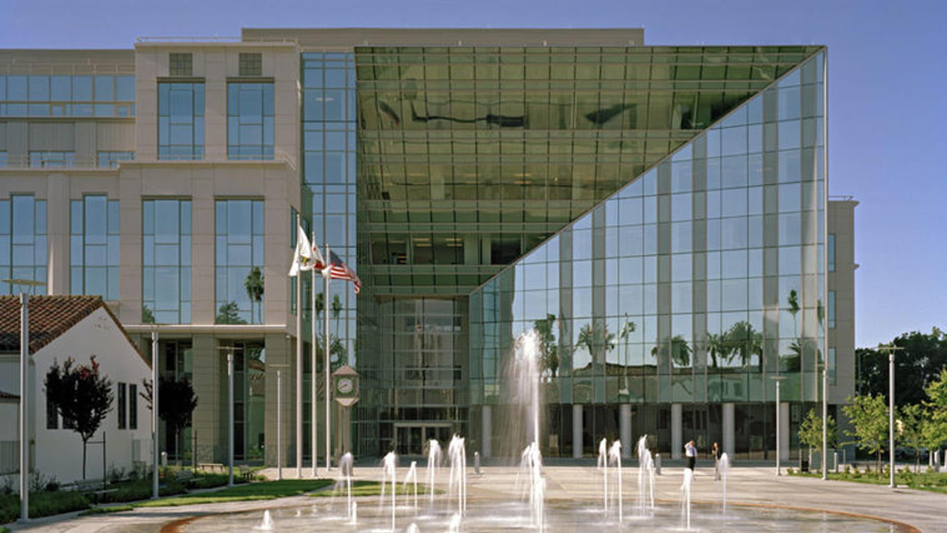 Solano_County_Photo_1__free_to_use_from_wikipedia_