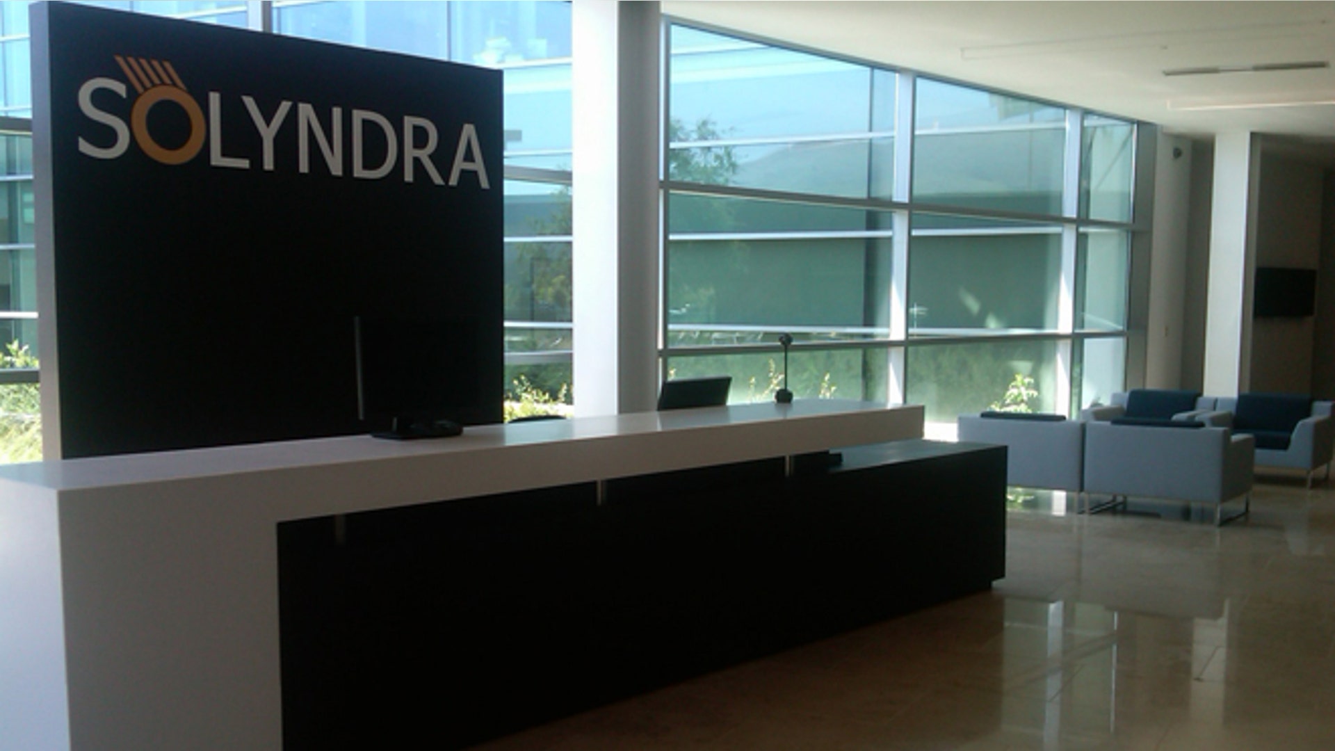 Solyndra_empty_for_auction_2