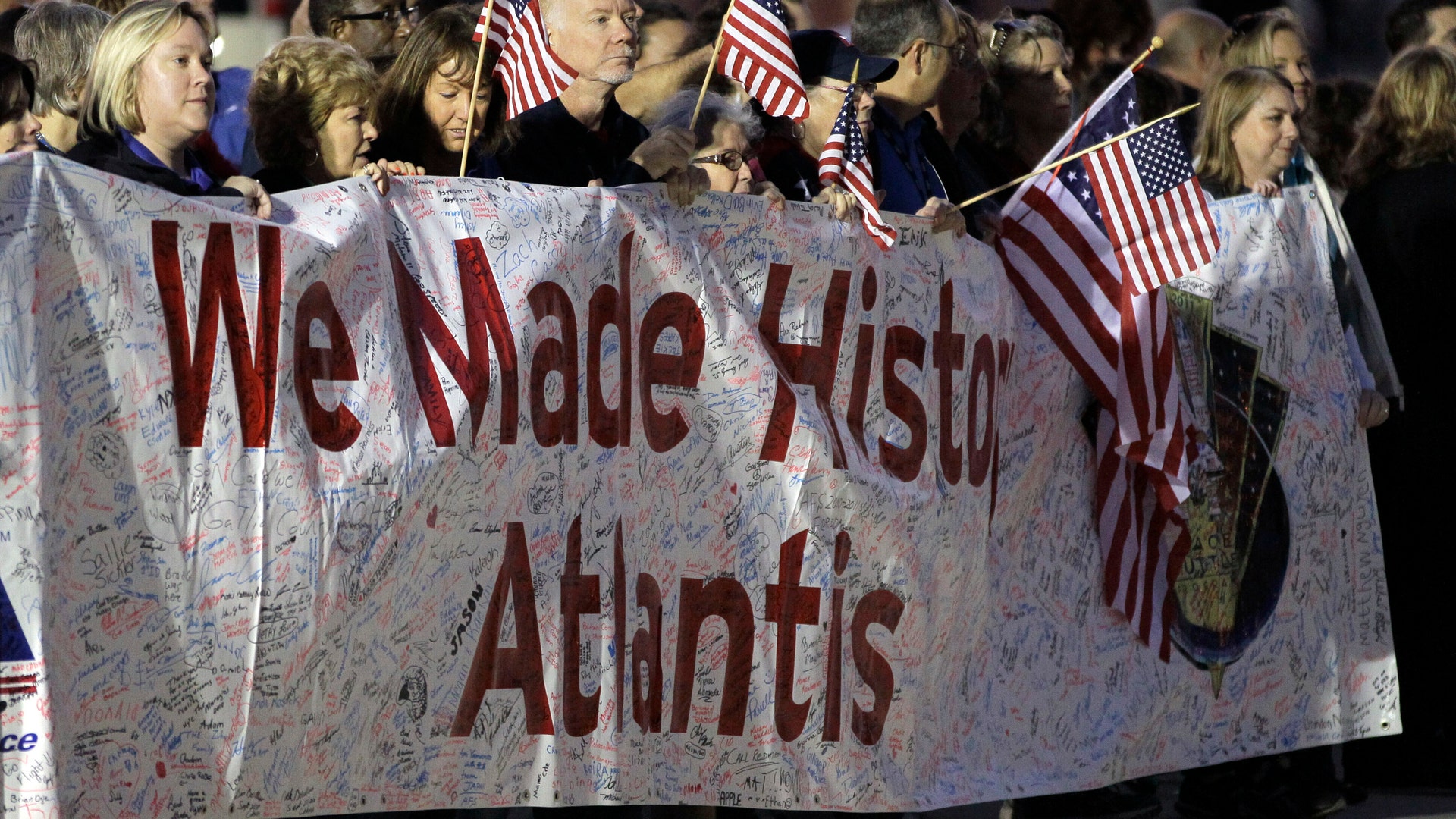 Space_Shuttle_Atlantis_final_flight_10