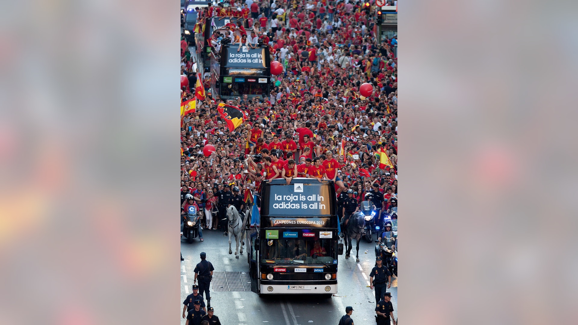 Spain_Euro_celebration_20