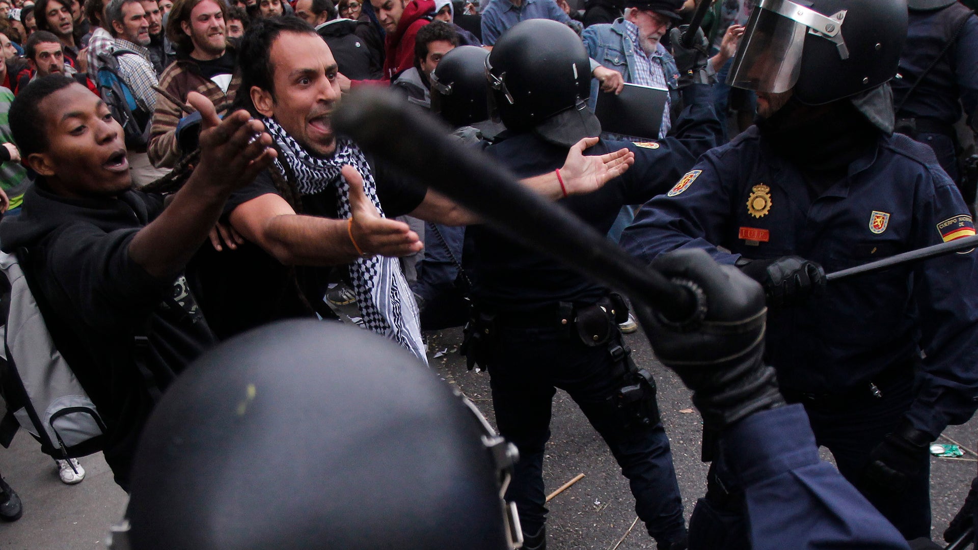 Spain_Financial_Crisi_Carr_8_