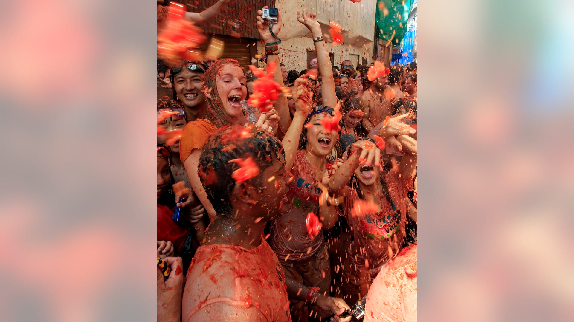 Spain_Tomatina_Vros__2_