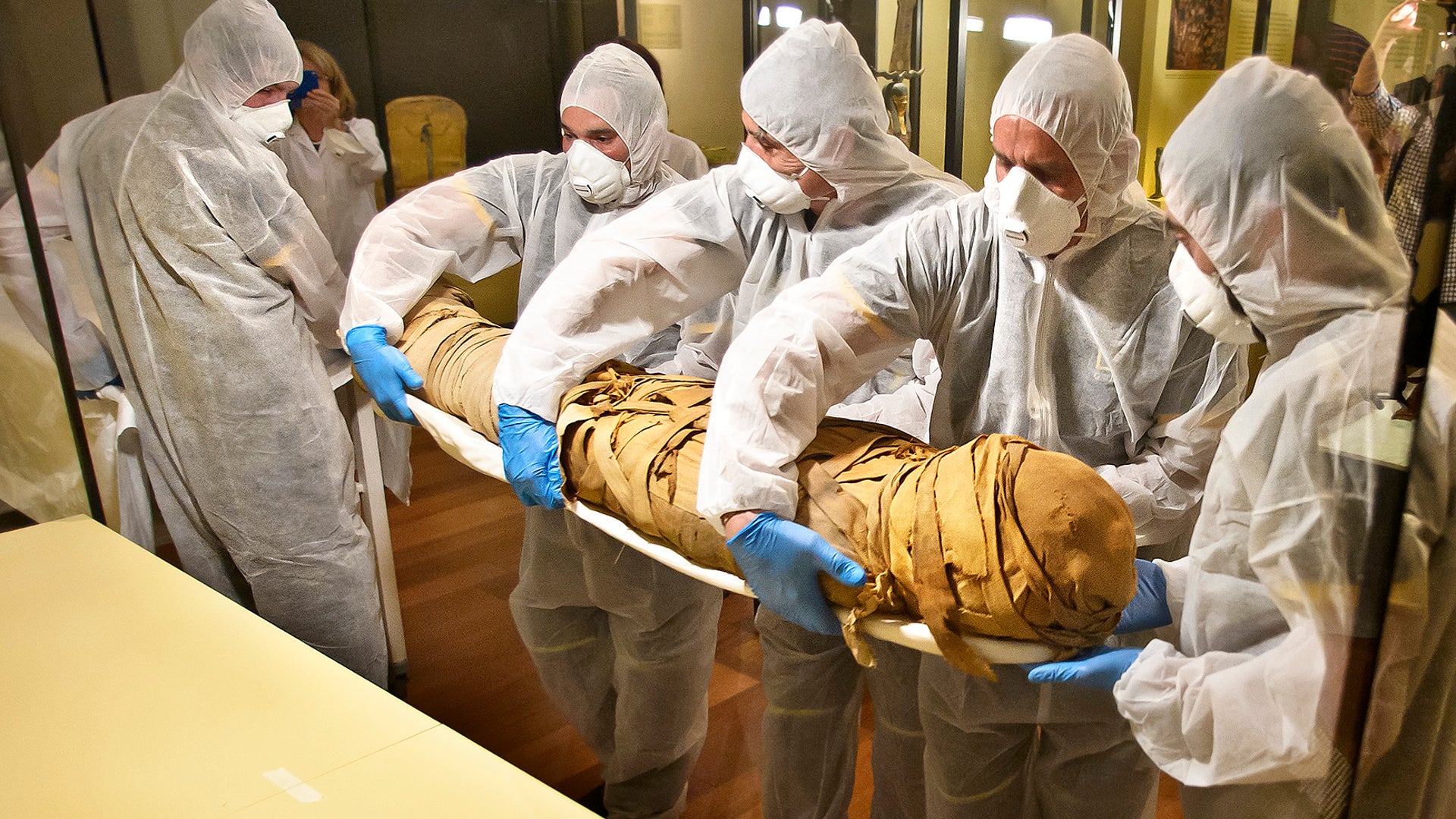 Spanish_mummies__2_
