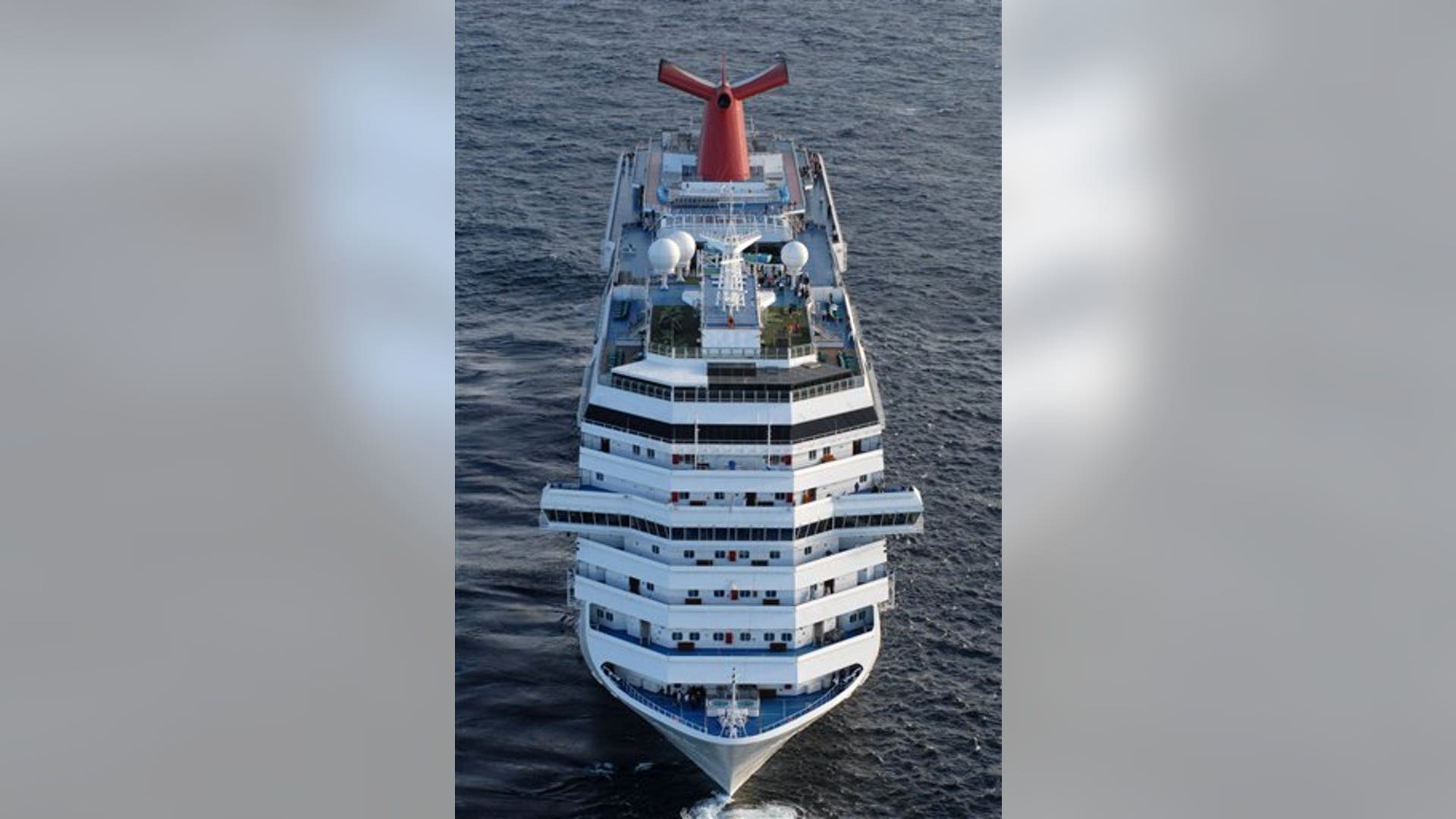 Stranded_Cruise_Ship__6_