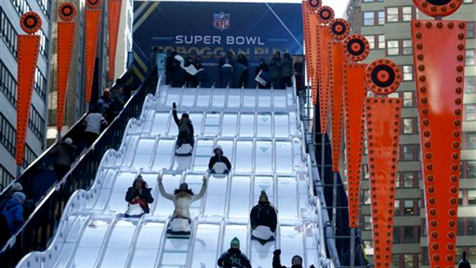 Super_Bowl_Boulevard_17