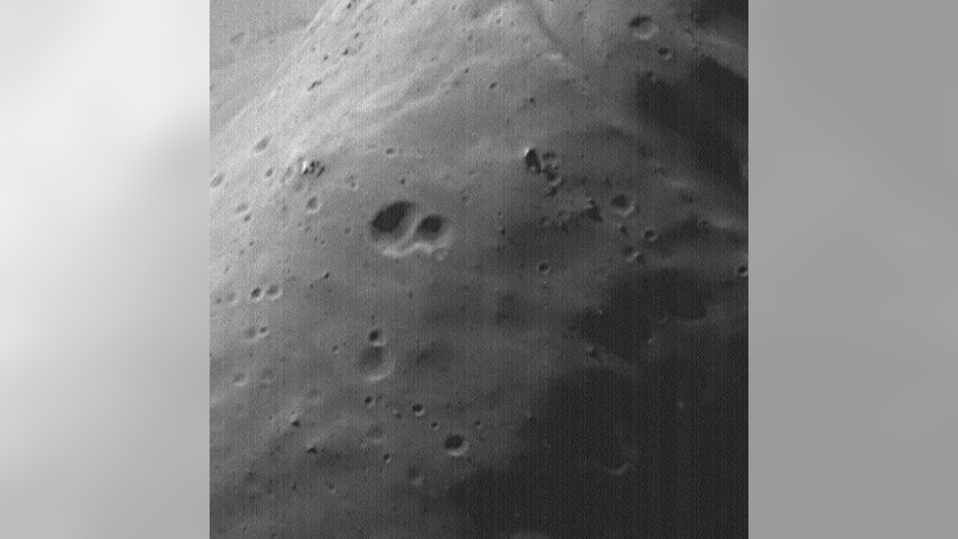 Surface_of_Phobos2
