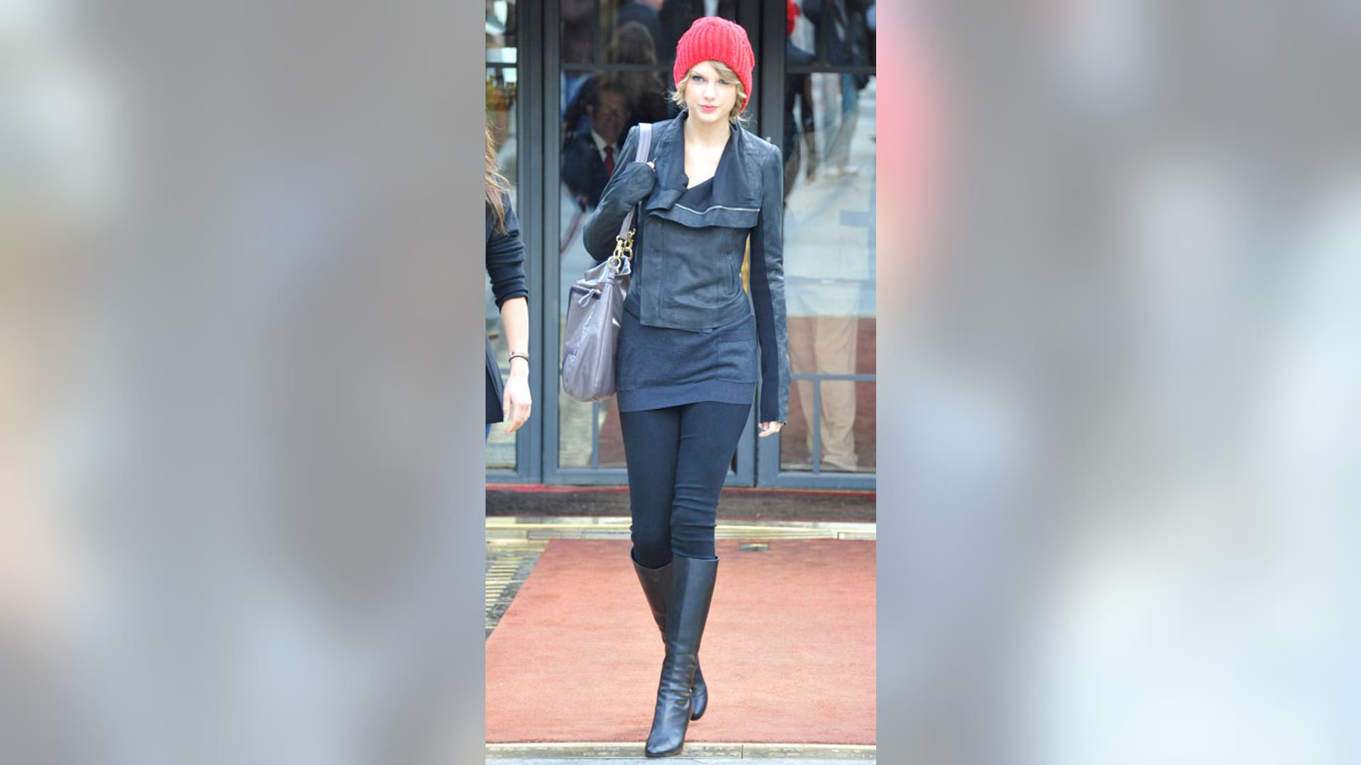Swift's Sassy Look