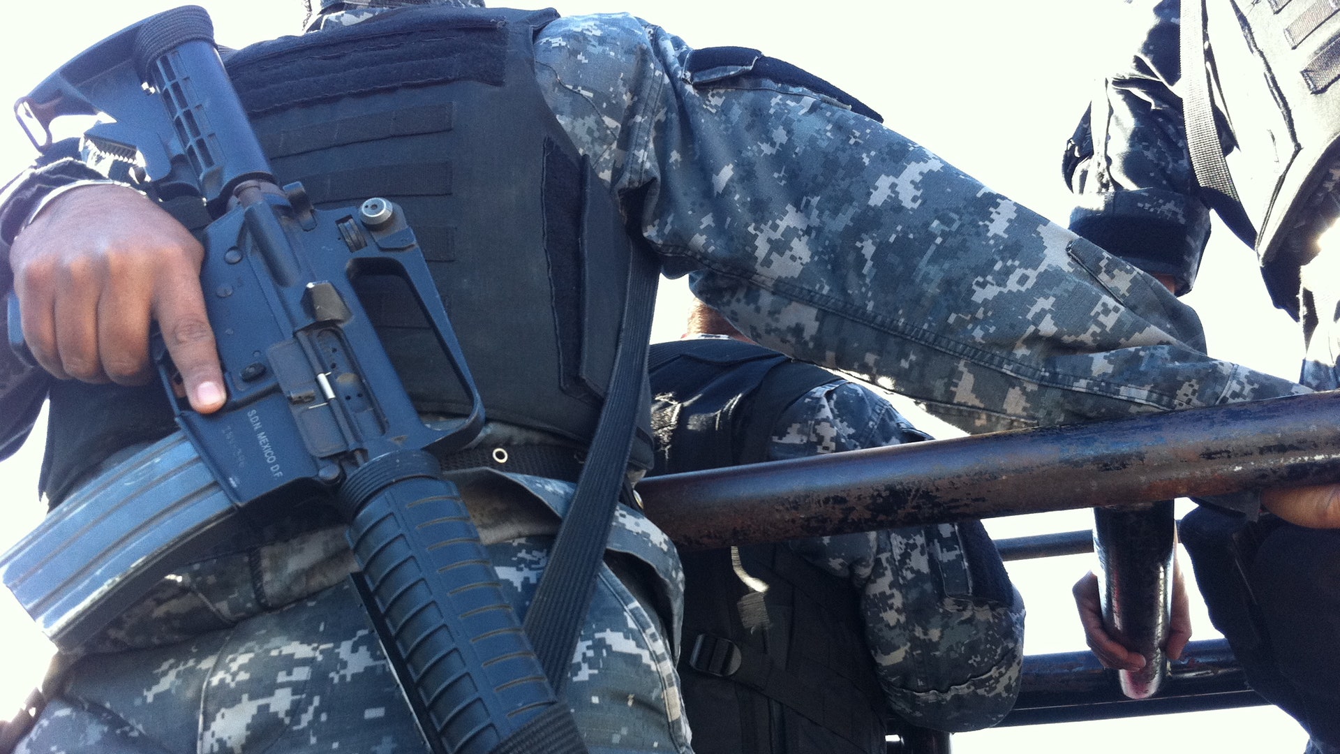 TamaulipasPoliceEscort2