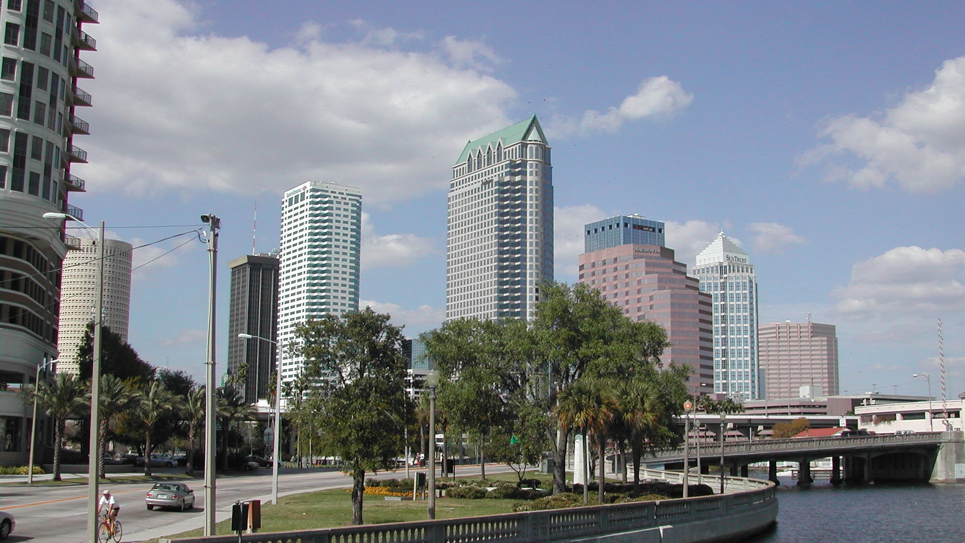 Tampa__Hillsborough_County__Photo_1__wikipedia_