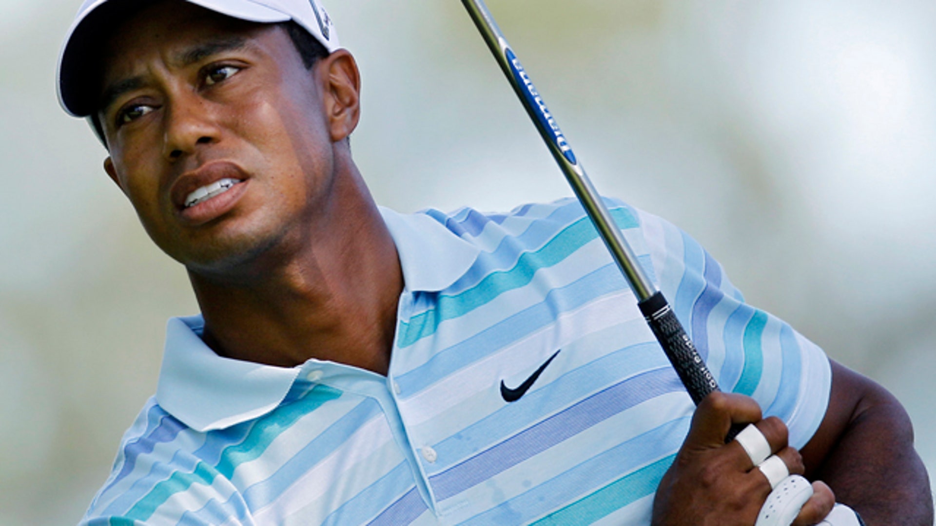 Tiger_Woods_at_Barclays