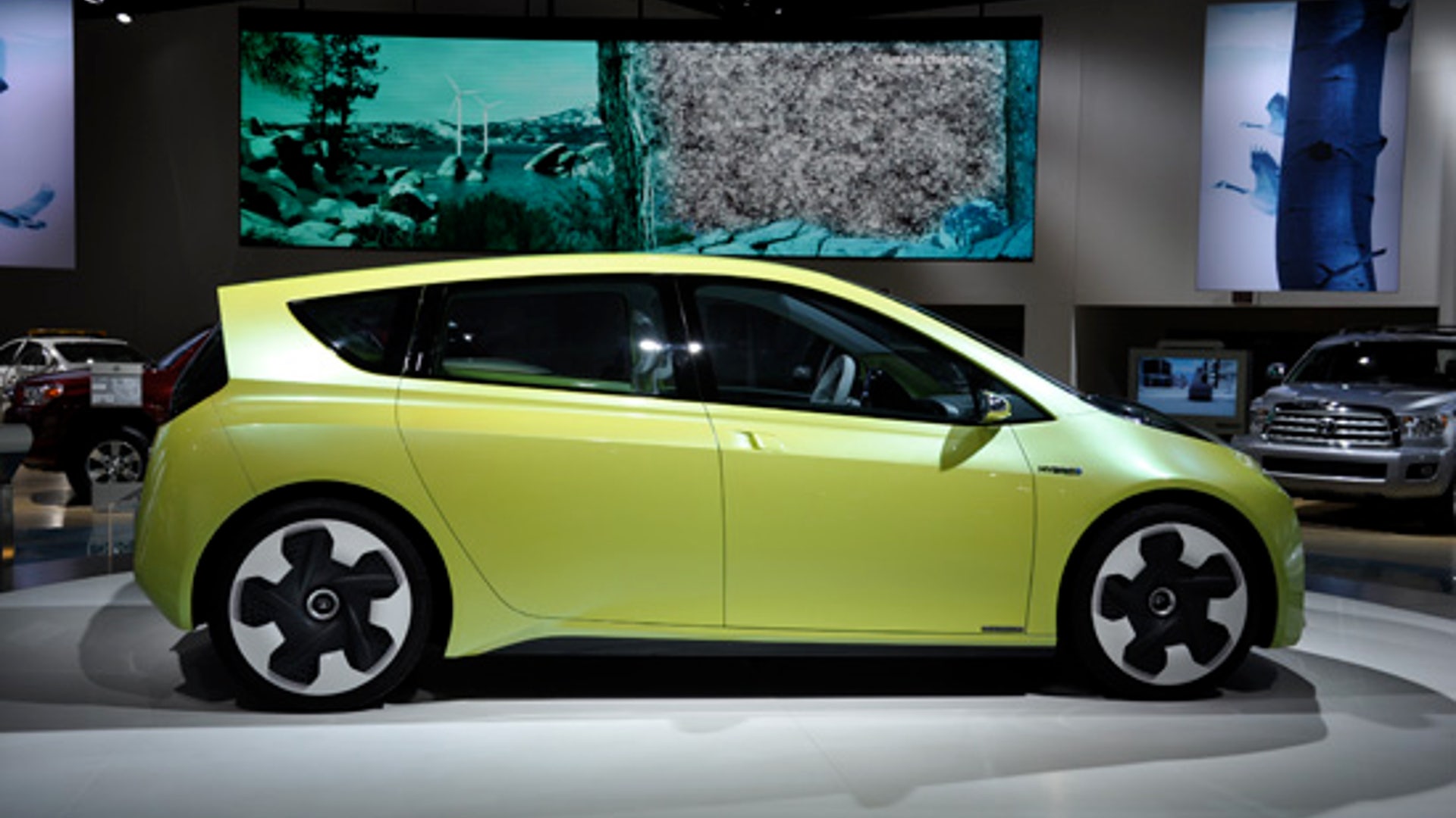 Toyota FTCH Compact Hybrid Concept