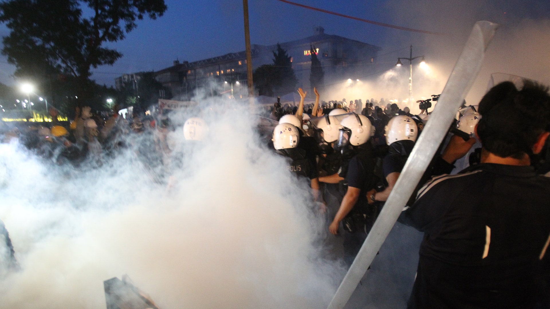 Turkey_Protests_Angu__7_