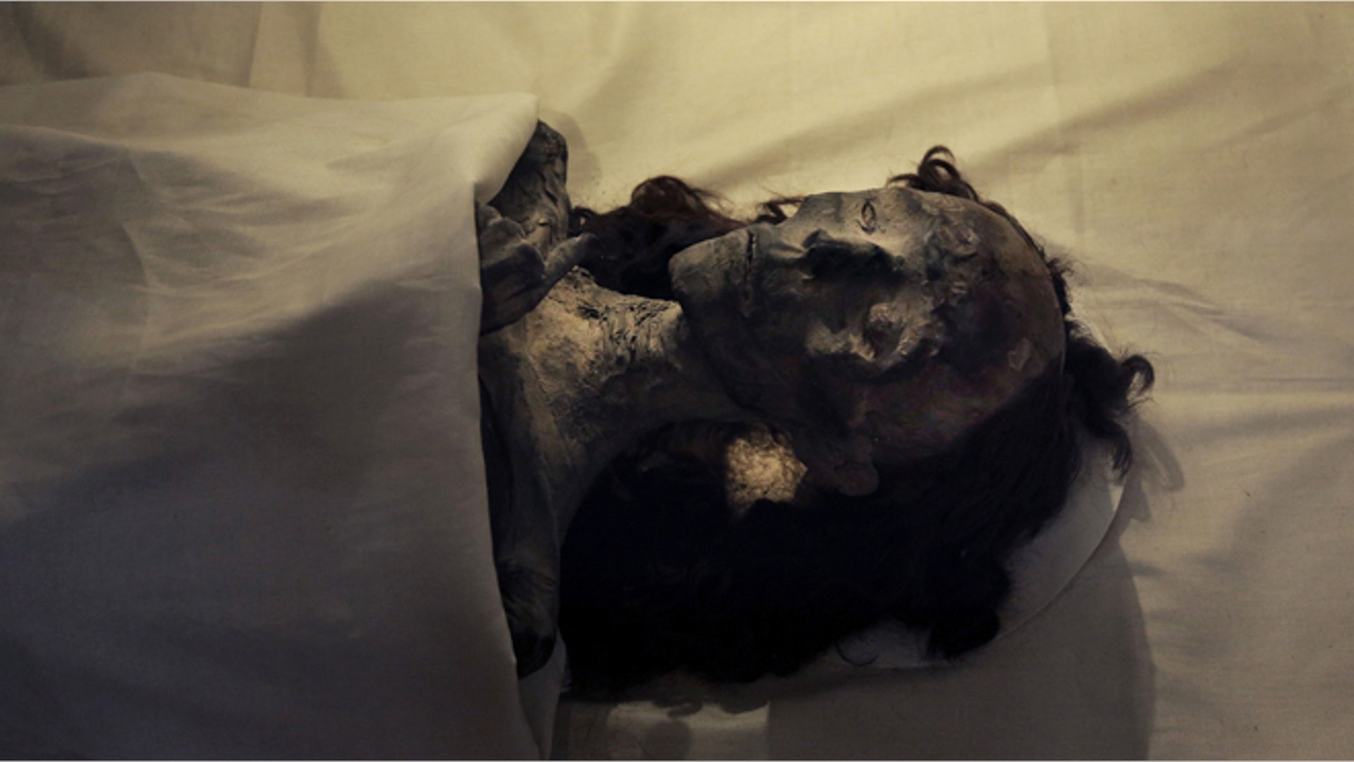 Tutankhamun_grandmother_mummy
