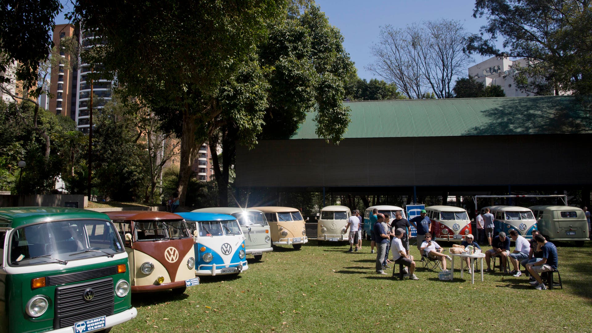 VW_Bus_Brazil__8_