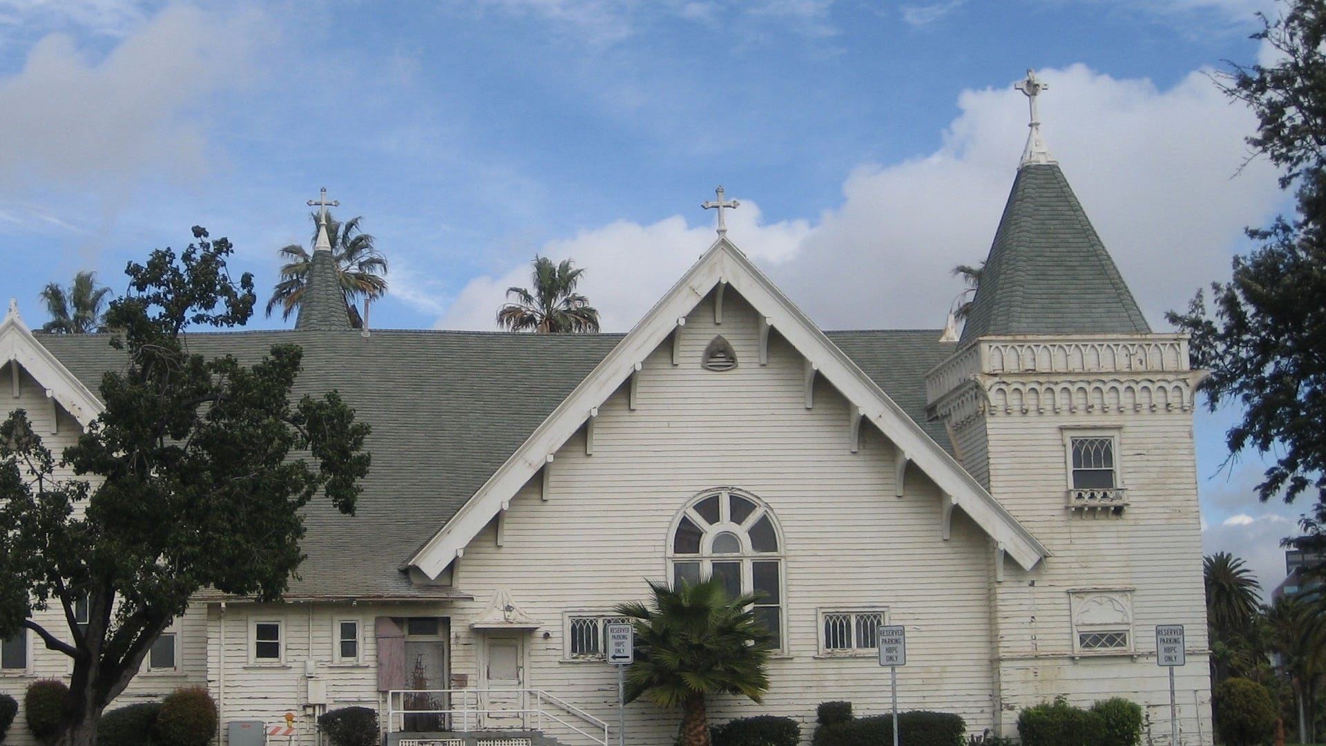 No One Going to The Chapel